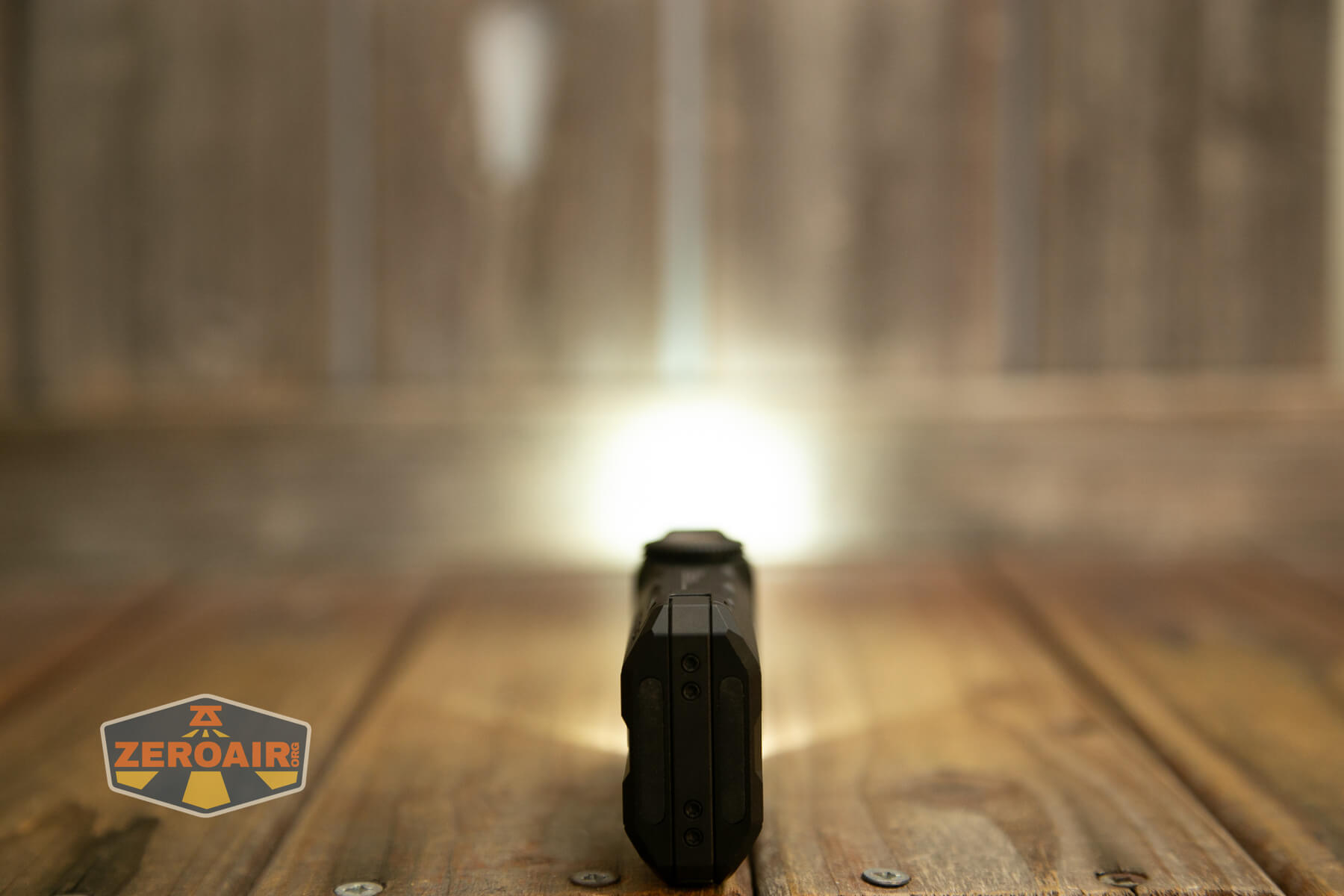 LoopGear SK-05 II Pro flashlight emitters on