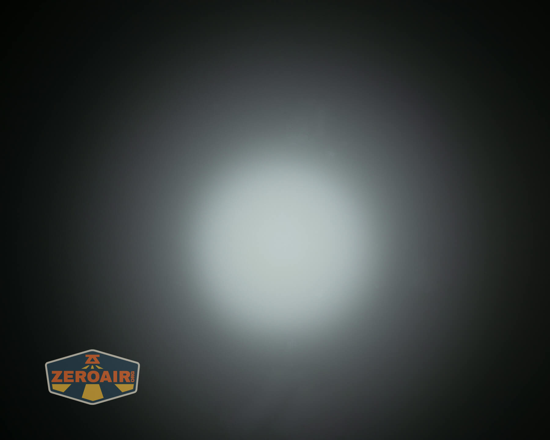 LoopGear SK-05 II Pro flashlight beamshots on ceiling