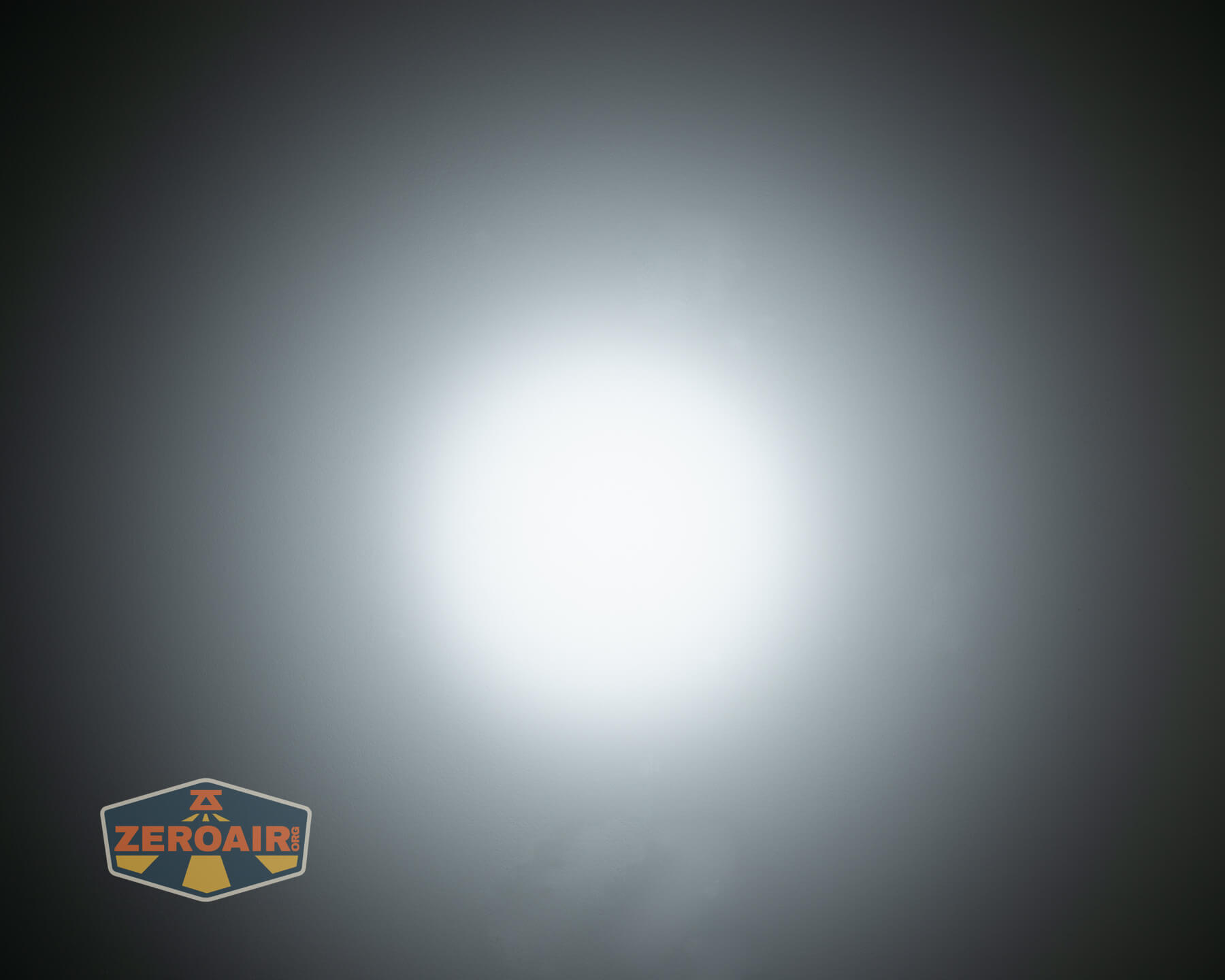 LoopGear SK-05 II Pro flashlight beamshots on ceiling