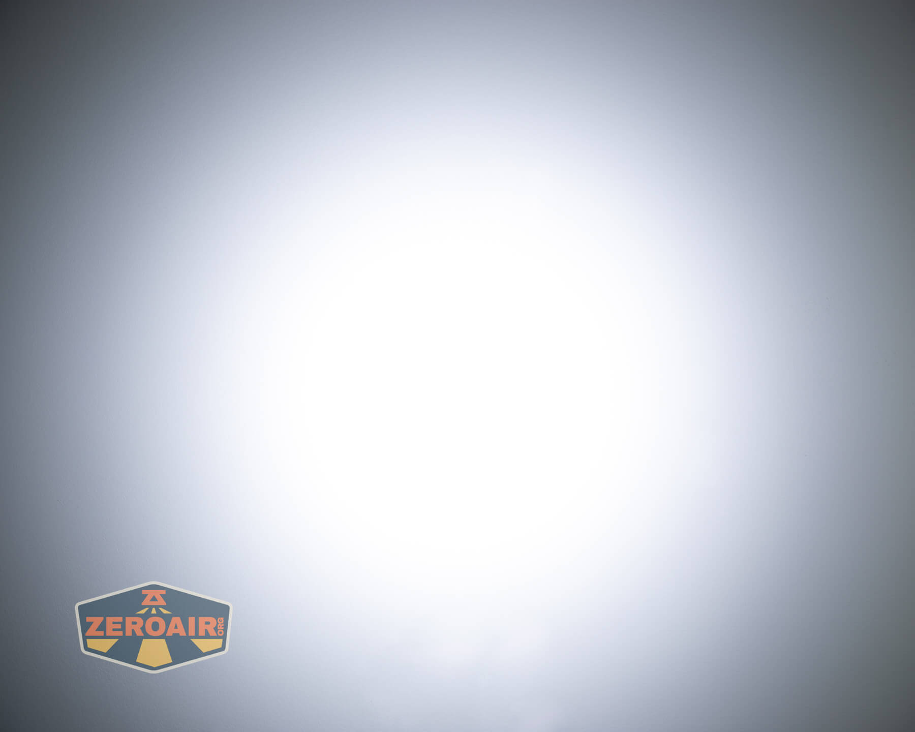 LoopGear SK-05 II Pro flashlight beamshots on ceiling