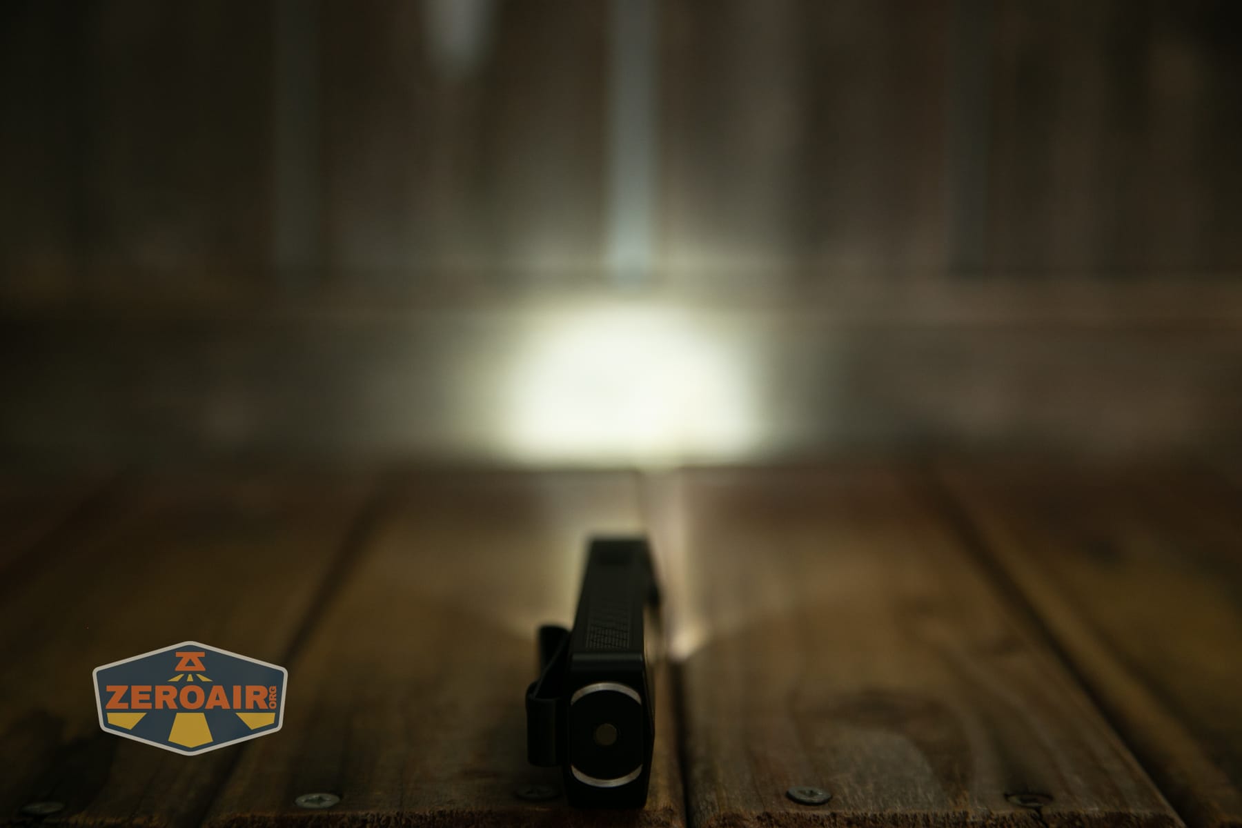 Olight ArkPro Ultra Onyx Black flashlight emitters on