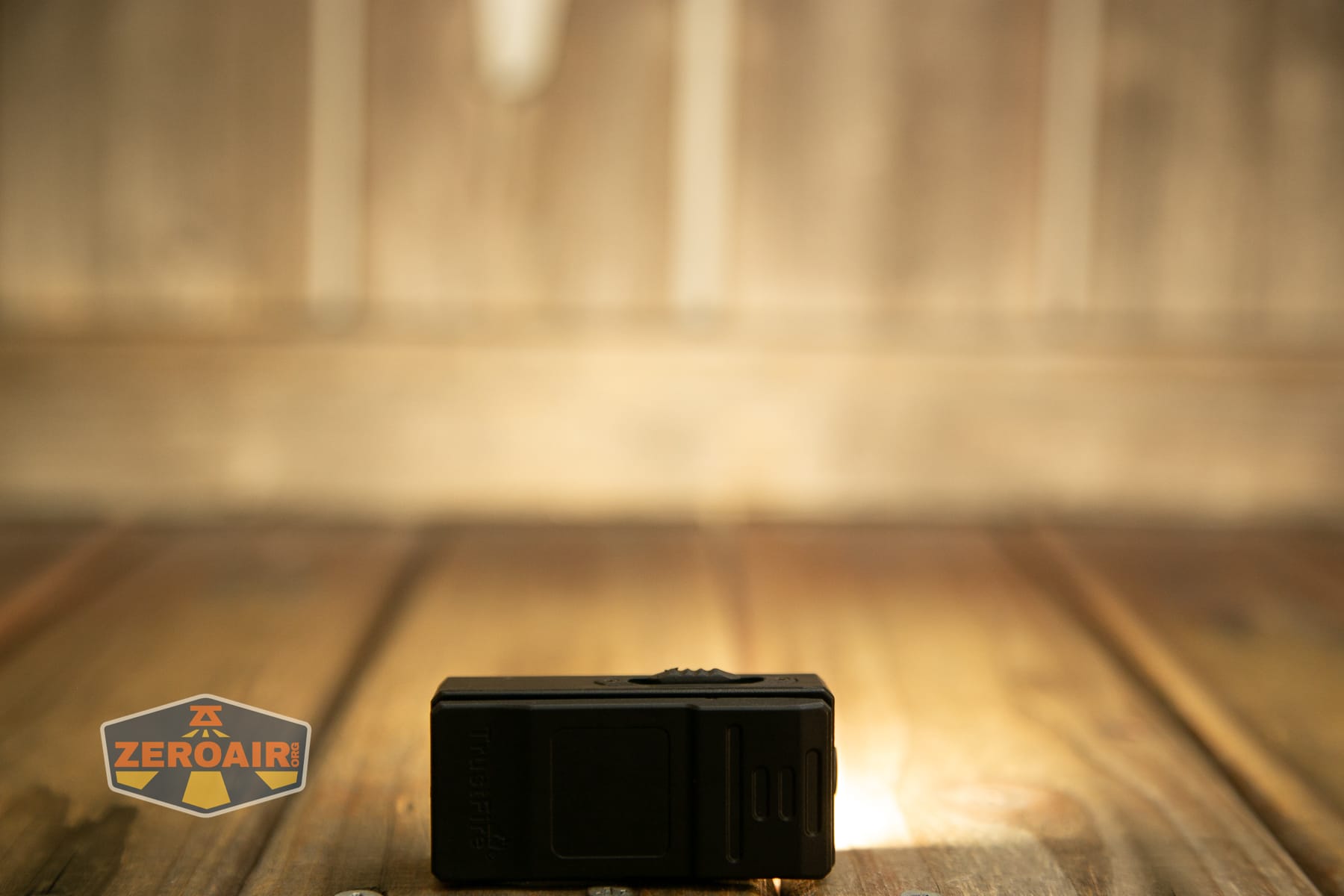 Trustfire Mini C Multifunctional clip-on flashlight white flood