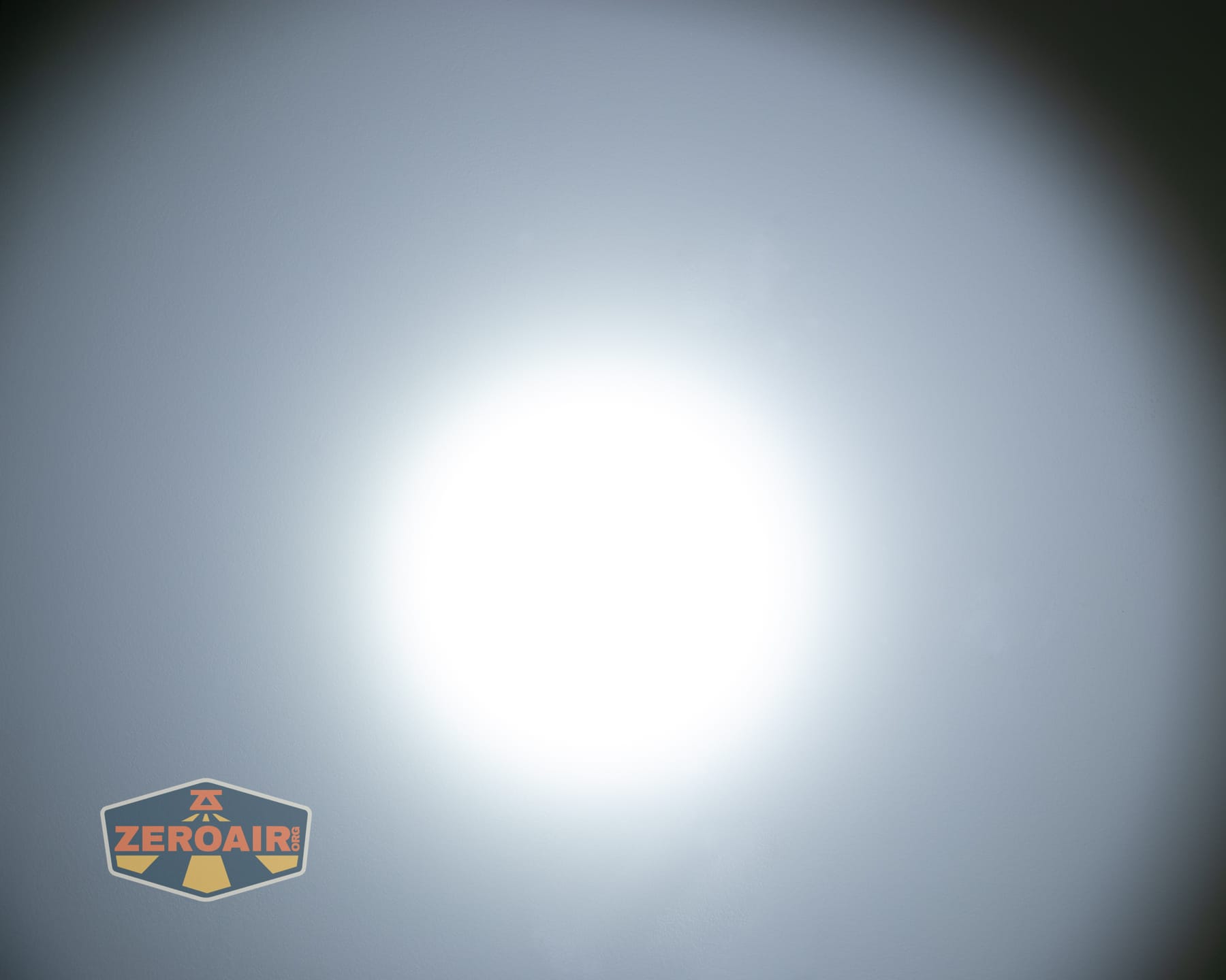 Wuben X1 Pro 2 flashlight beamshots on ceiling