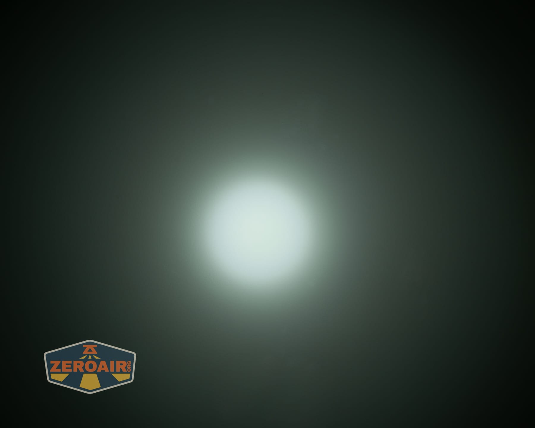Wuben X1 Pro 2 flashlight beamshots on ceiling