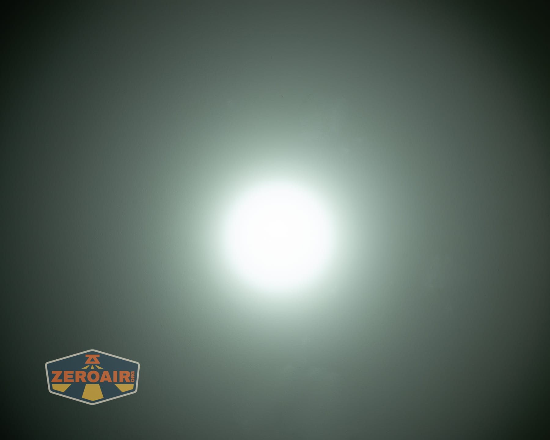 Wuben X1 Pro 2 flashlight beamshots on ceiling