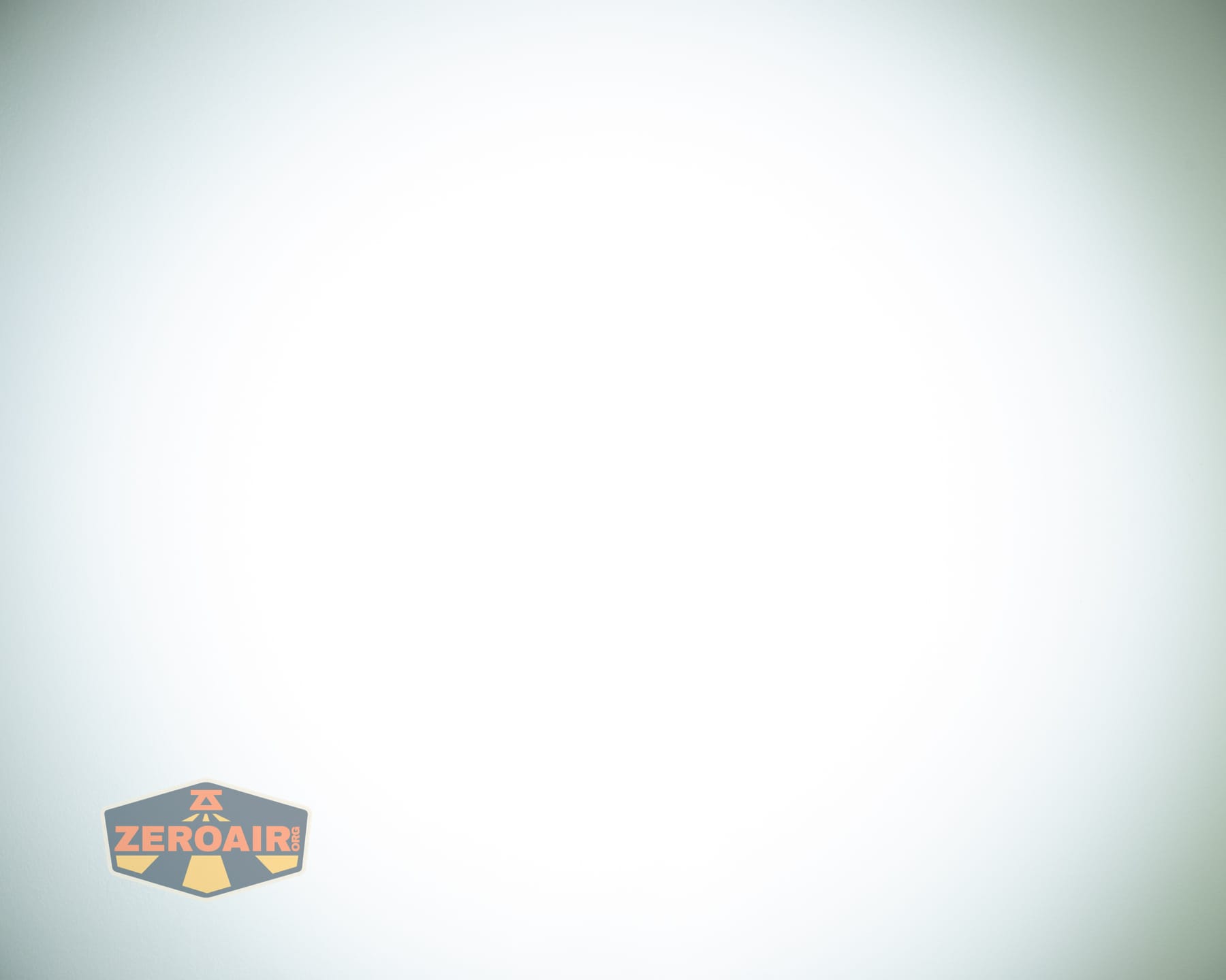 Wuben X1 Pro 2 flashlight beamshots on ceiling