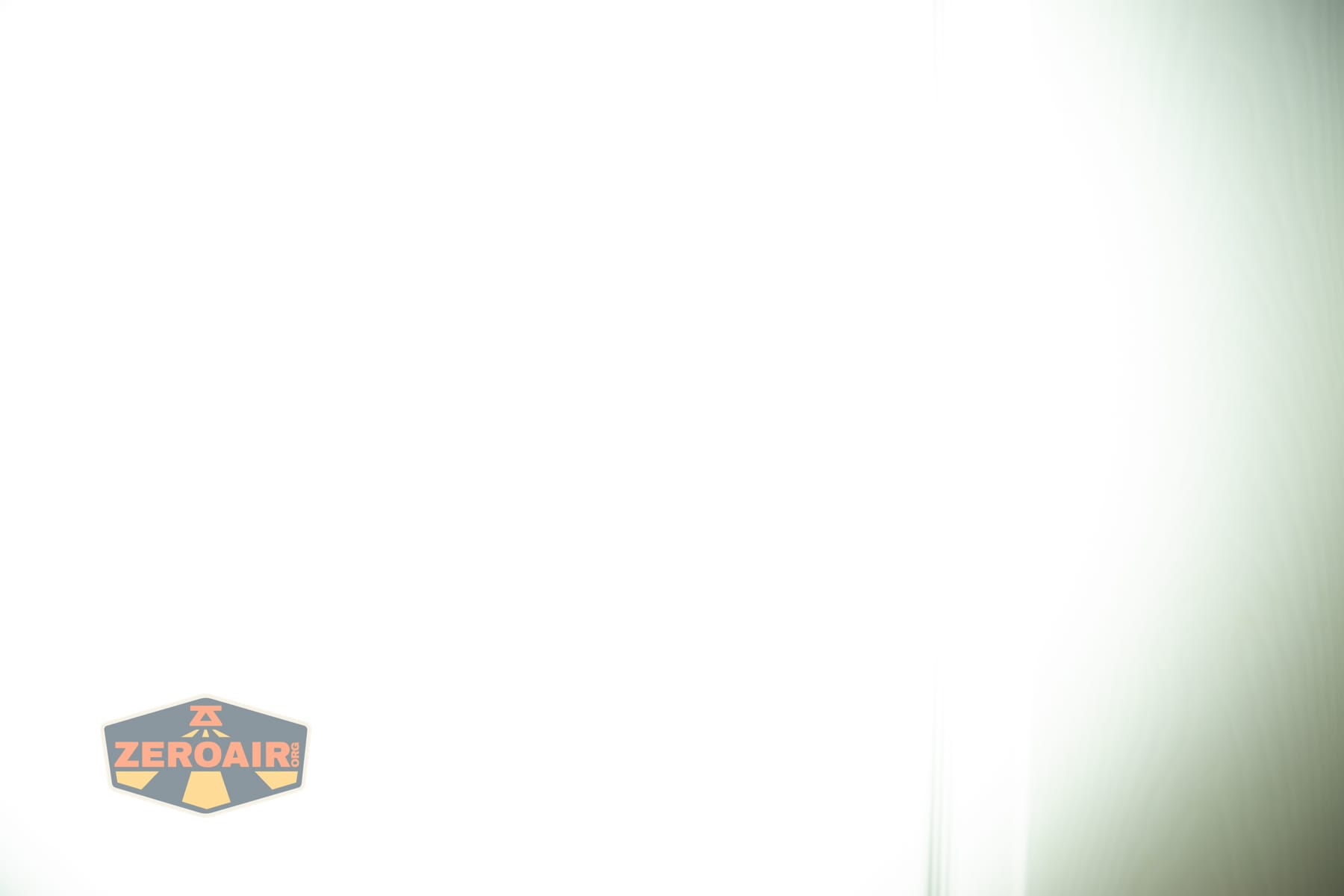 Wuben X1 Pro 2 flashlight beamshots on door (at 1') compared to nichia 219b 4500K