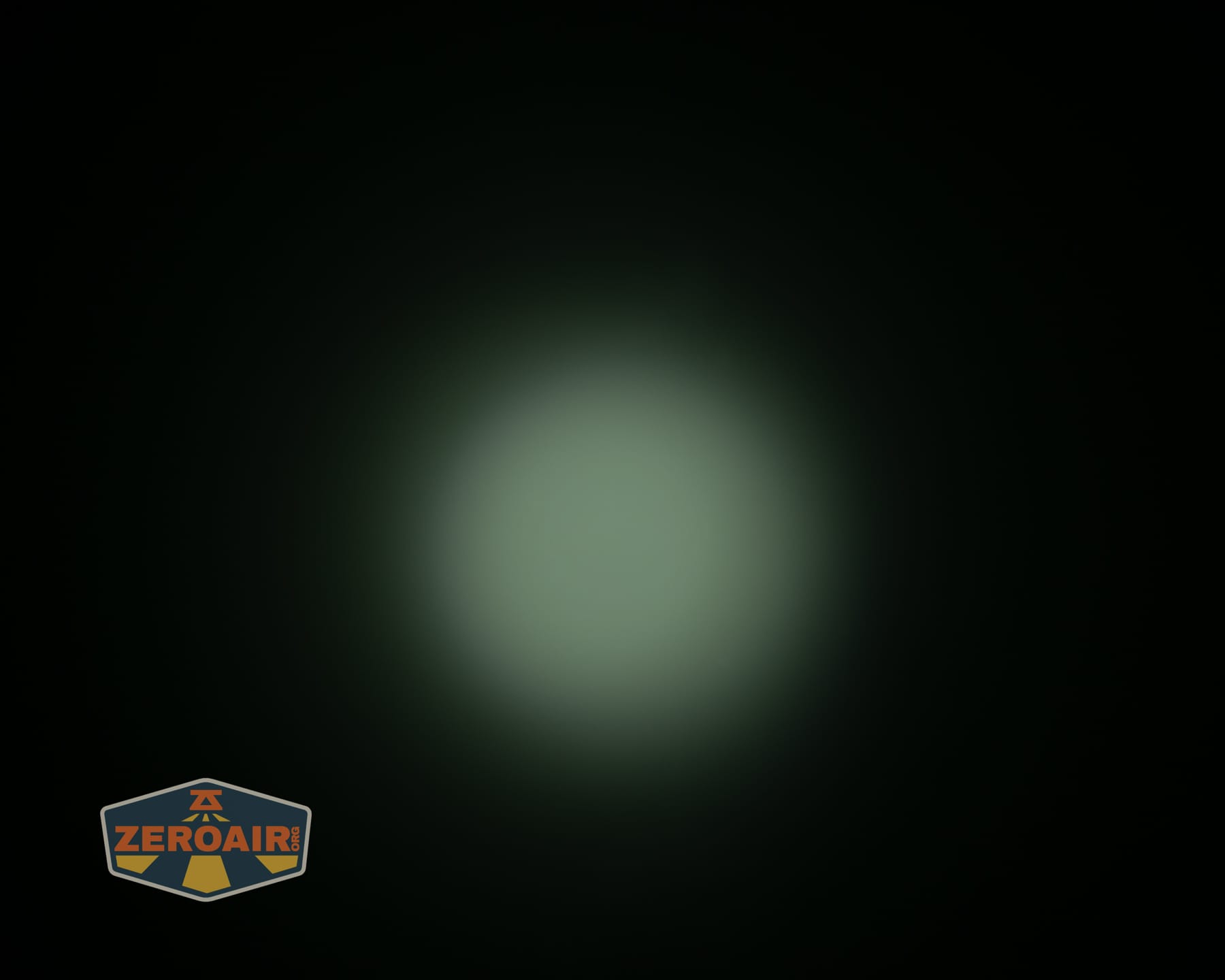 Wurkkos HD04 pocket flashlight beamshots on ceiling