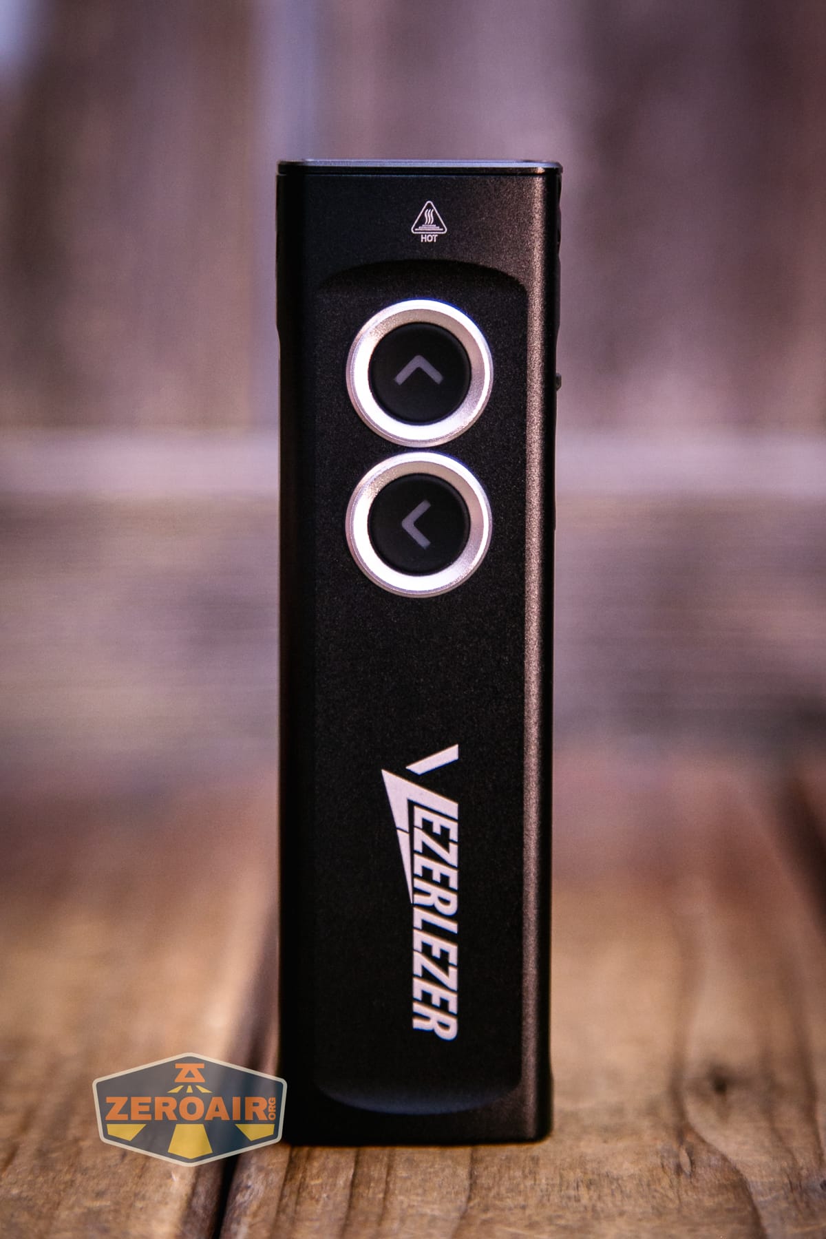 Vezerlezer WK2 flat flashlight showing all sides