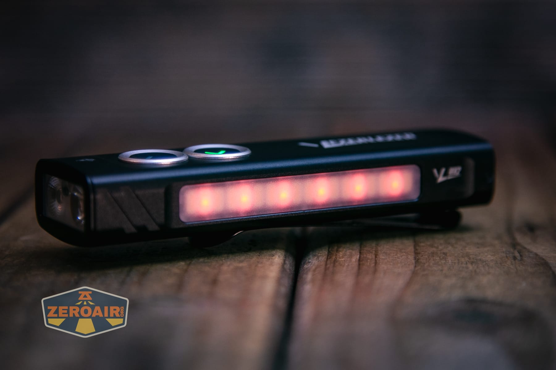 Vezerlezer WK2 flat flashlight side red on