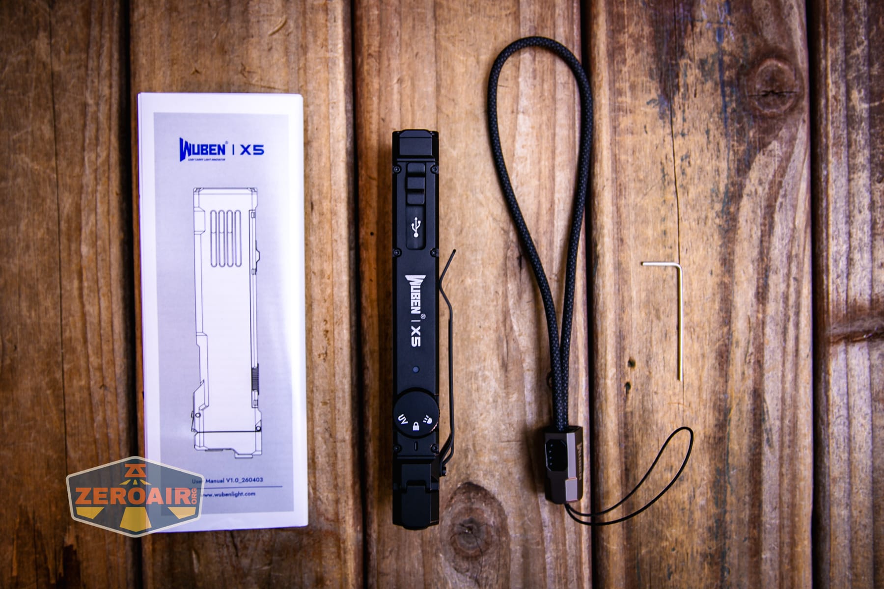 Wuben X5 3-in-1 Compact EDC Flashlight what's included