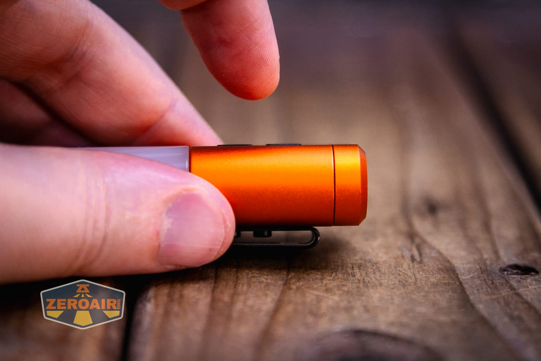 Acebeam UC3A Signal flashlight switch profile