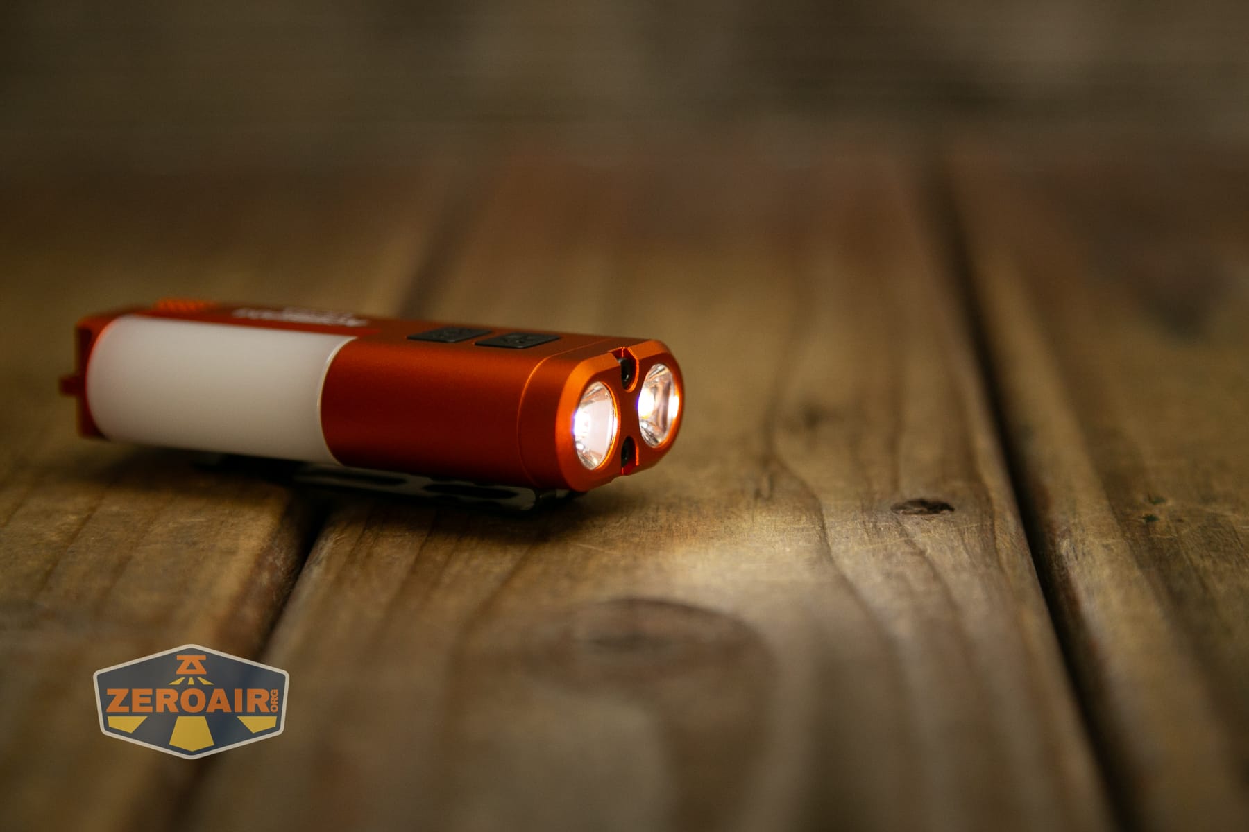 Acebeam UC3A Signal flashlight emitters on