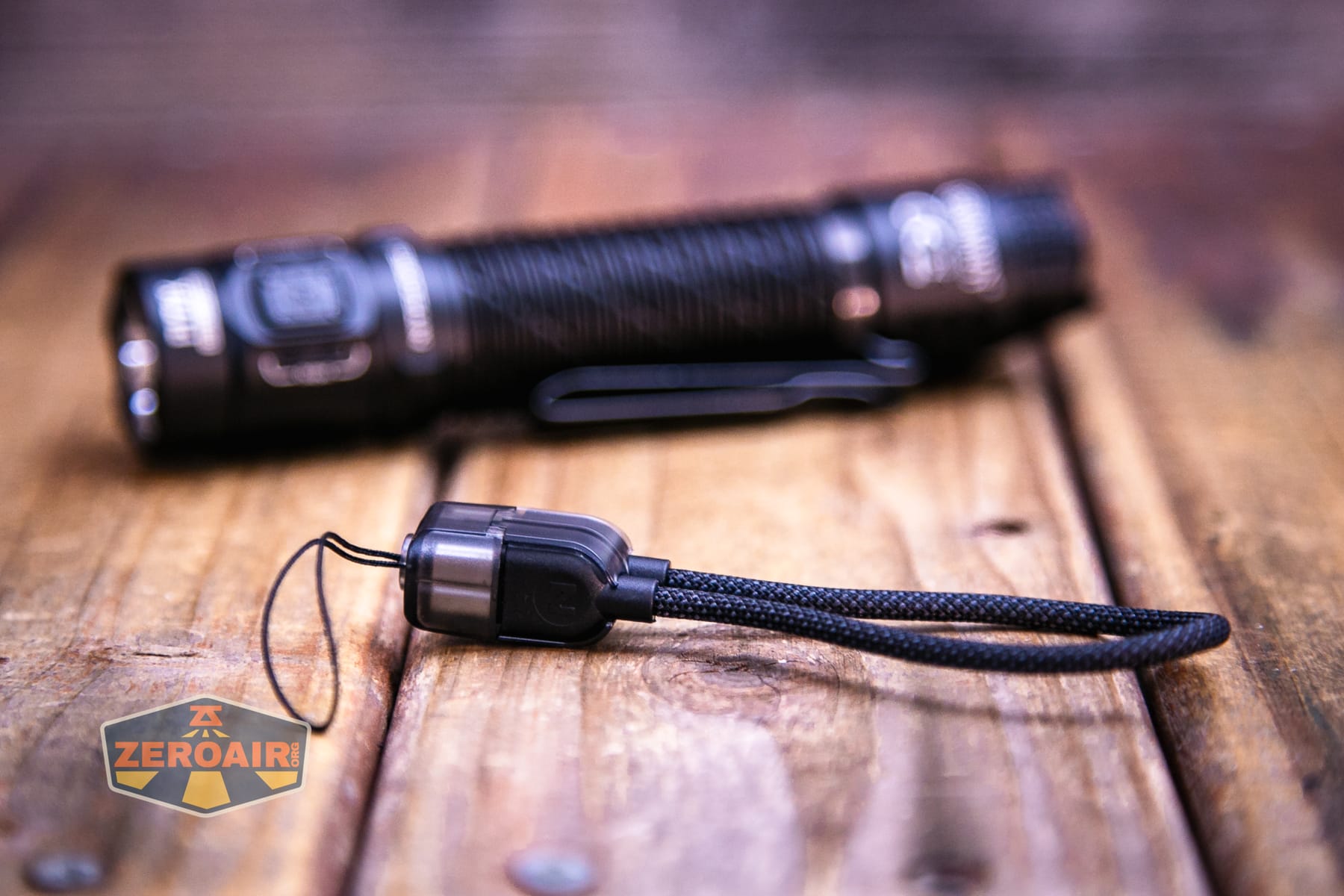 Nitecore P27iX customizable tactical flashlight lanyard cable