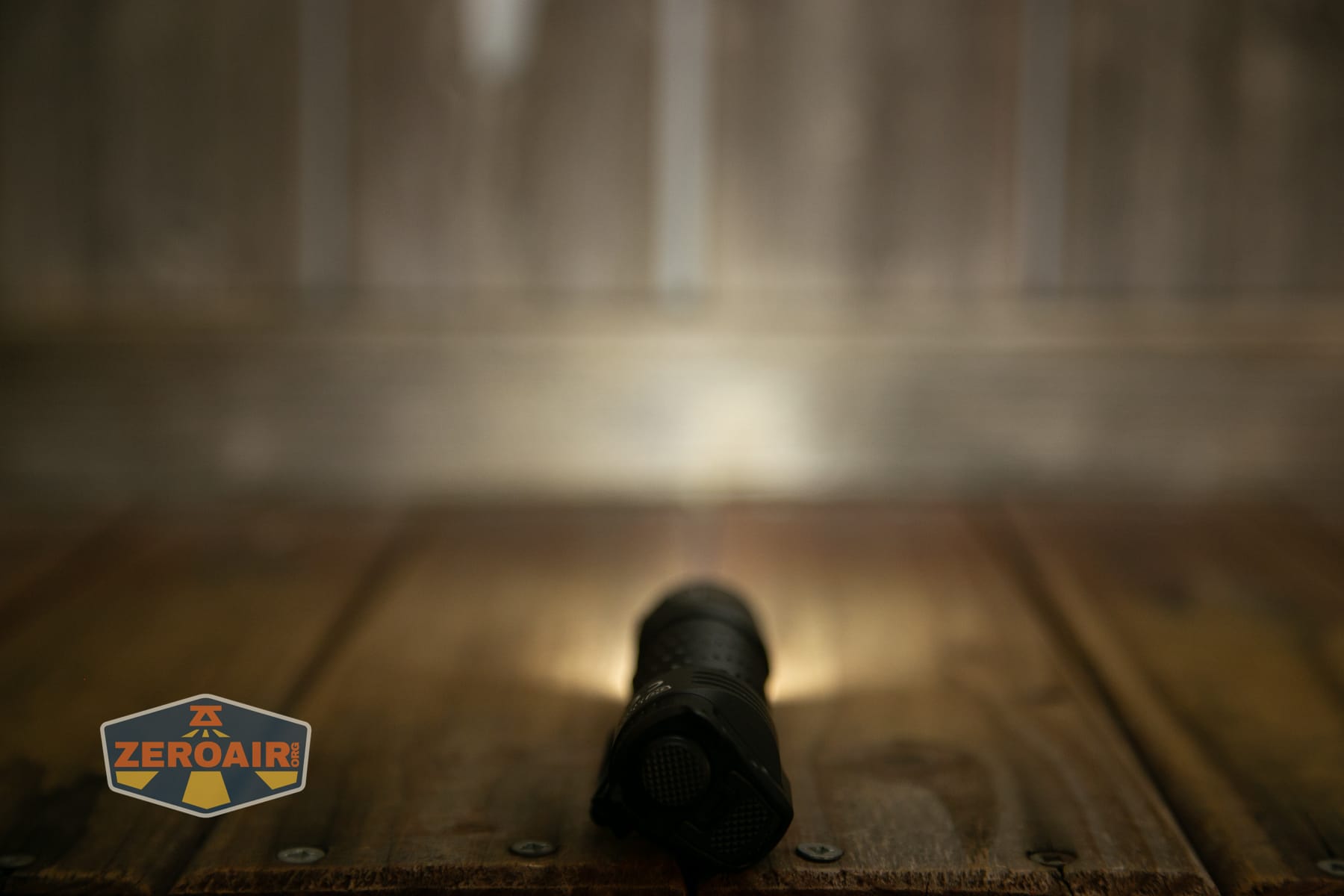 Nitecore P27iX customizable tactical flashlight emitters on
