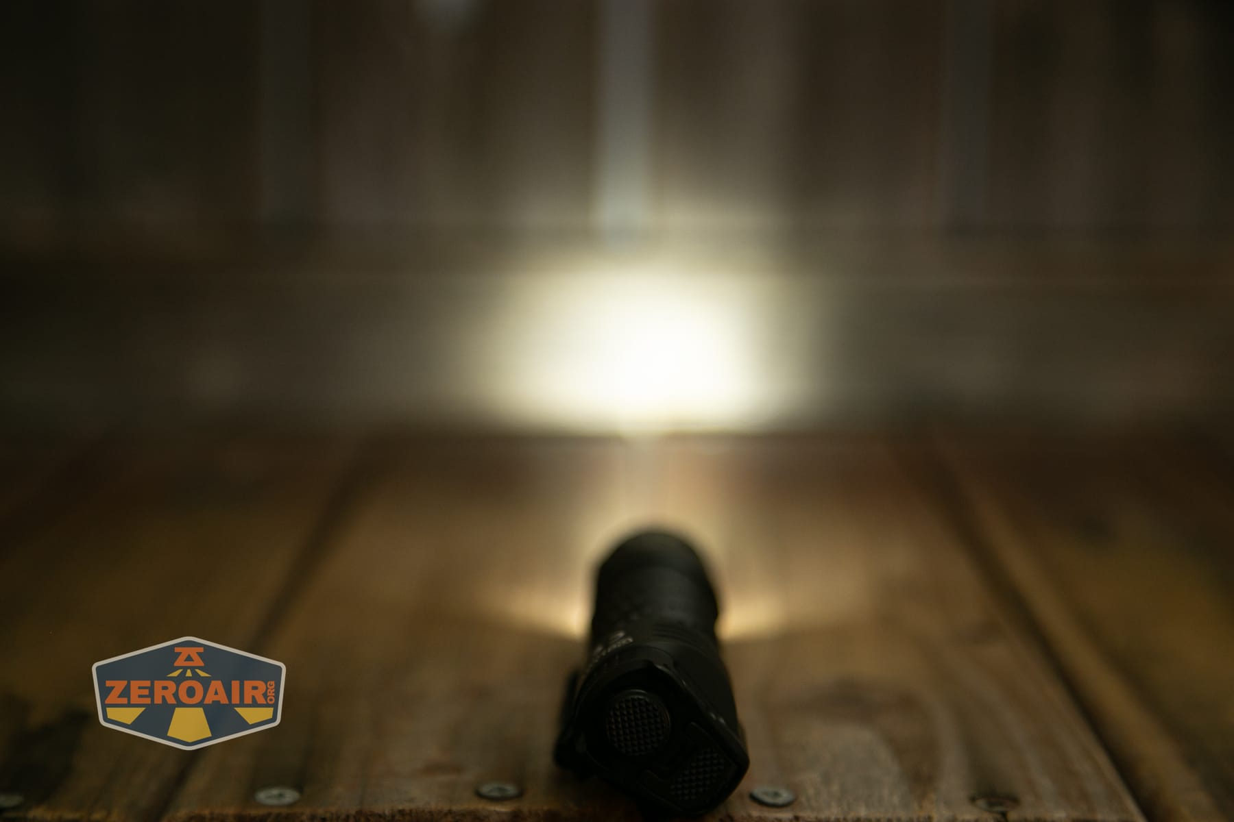 Nitecore P27iX customizable tactical flashlight emitters on