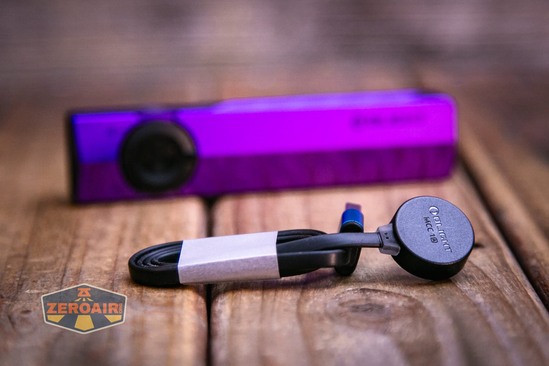 Olight ArkPro Nebula Violet Flat flashlight charging connector