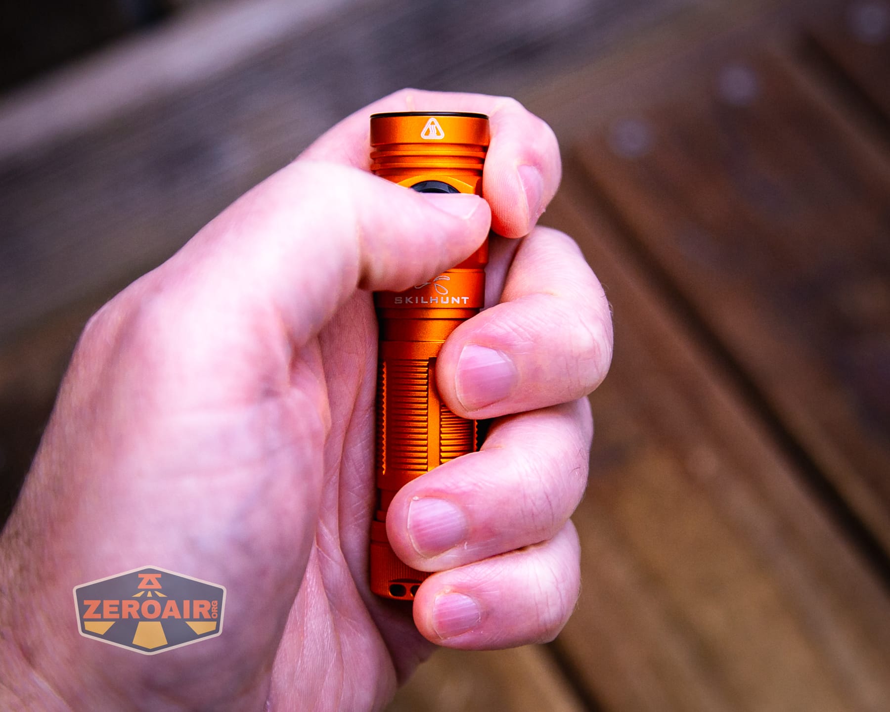 Skilhunt M150 V4 flashlight in hand