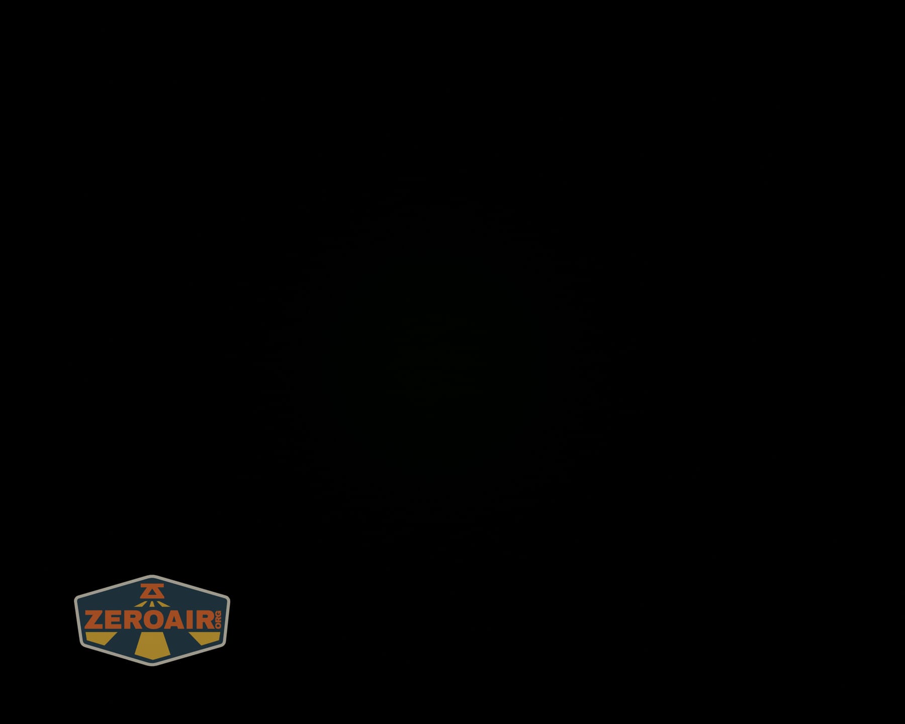 Skilhunt M150 V4 flashlight beamshots on ceiling