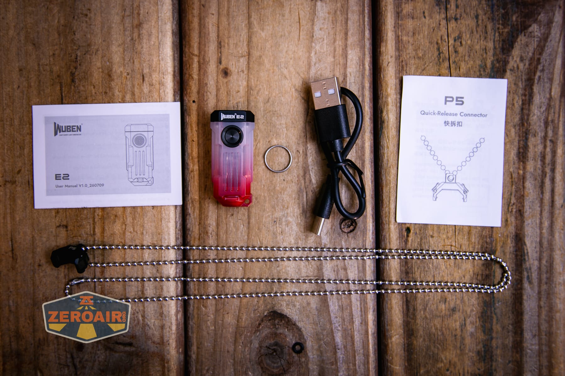 Wuben E2 Pulse keychain flashlight what's included