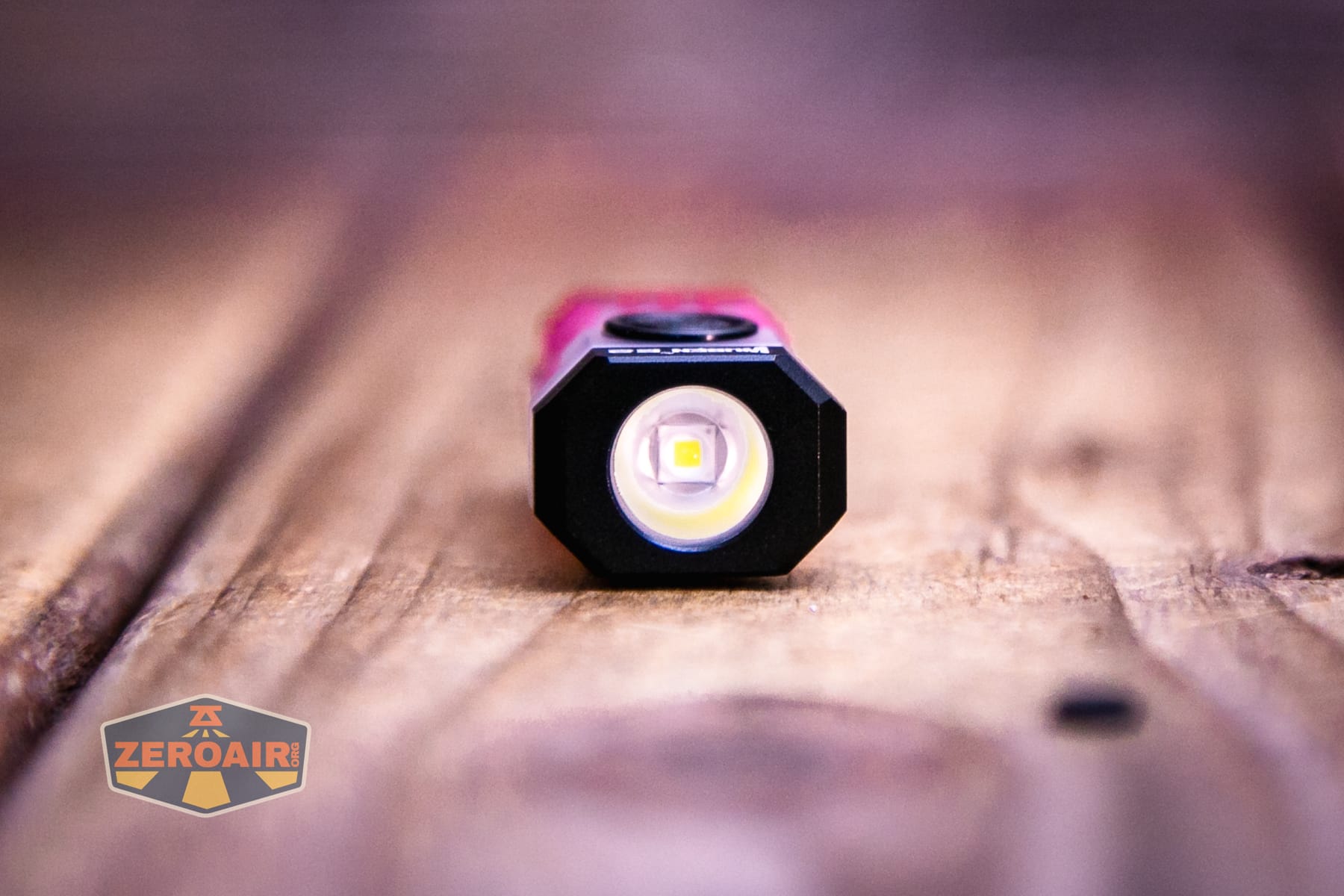 Wuben E2 Pulse keychain flashlight emitter