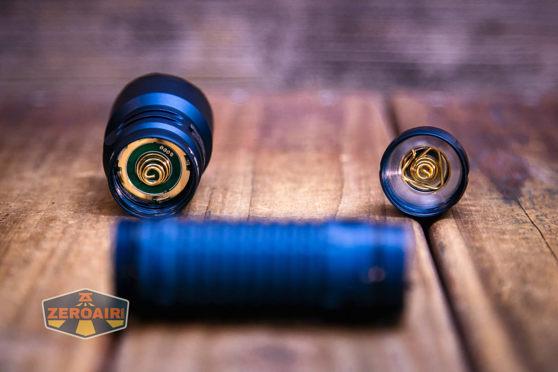 Wurkkos TS28 blue flashlight tailcap and head springs