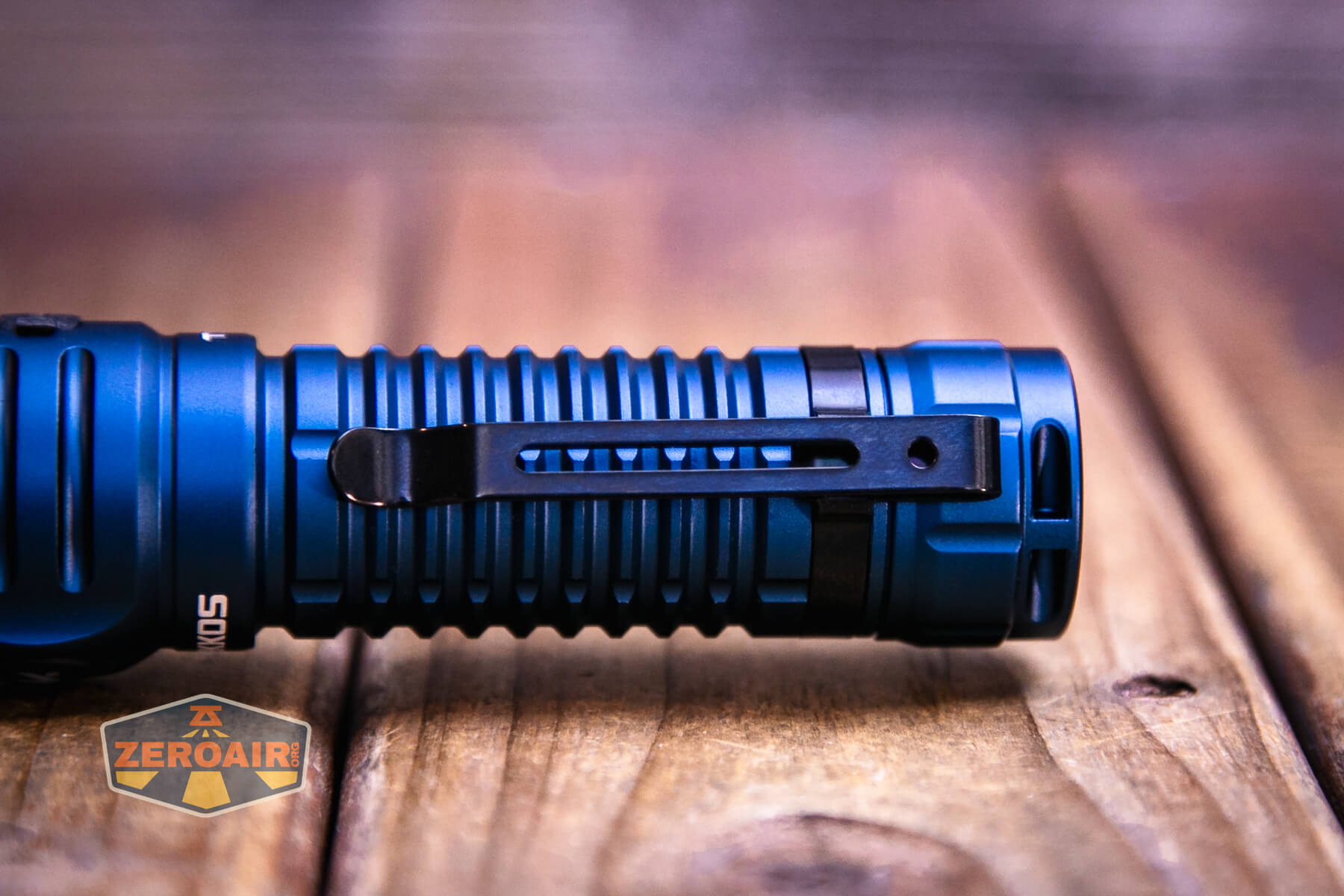 Wurkkos TS28 blue flashlight pocket clip and lanyard hole