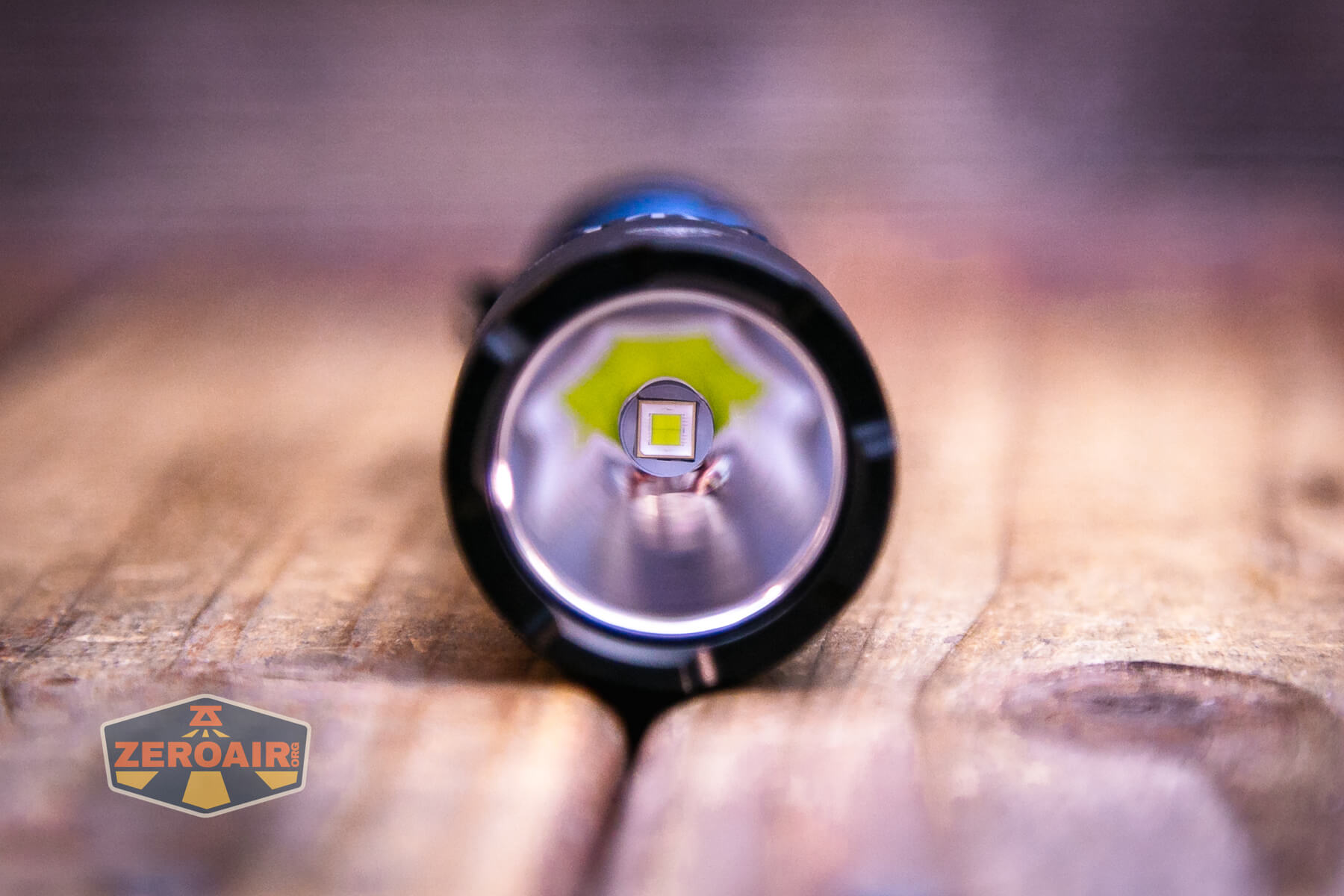 Wurkkos TS28 blue flashlight emitter and reflector detail