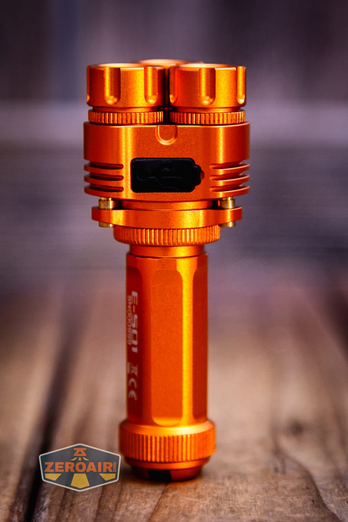 Niwalker ES01 Three Light flashlight showing all sides