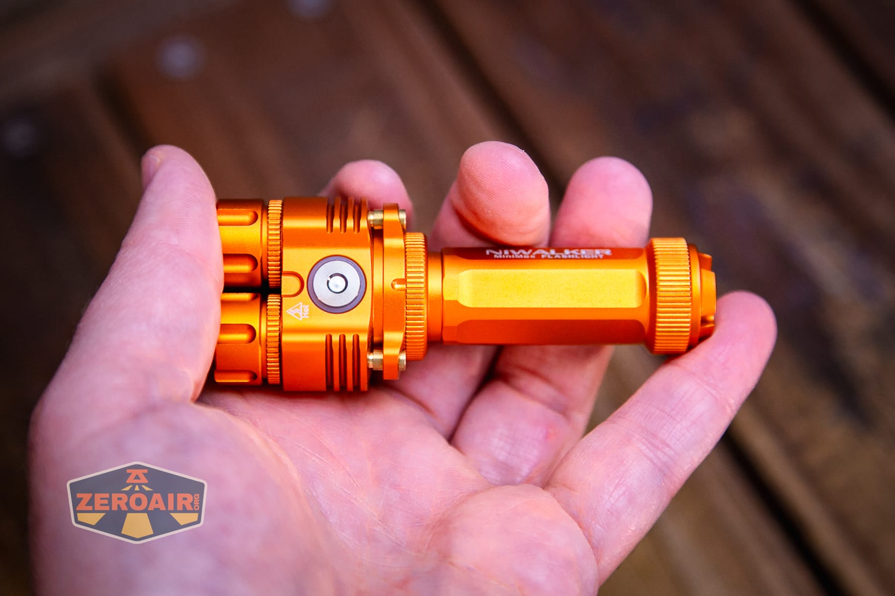 Niwalker ES01 Three Light flashlight in hand