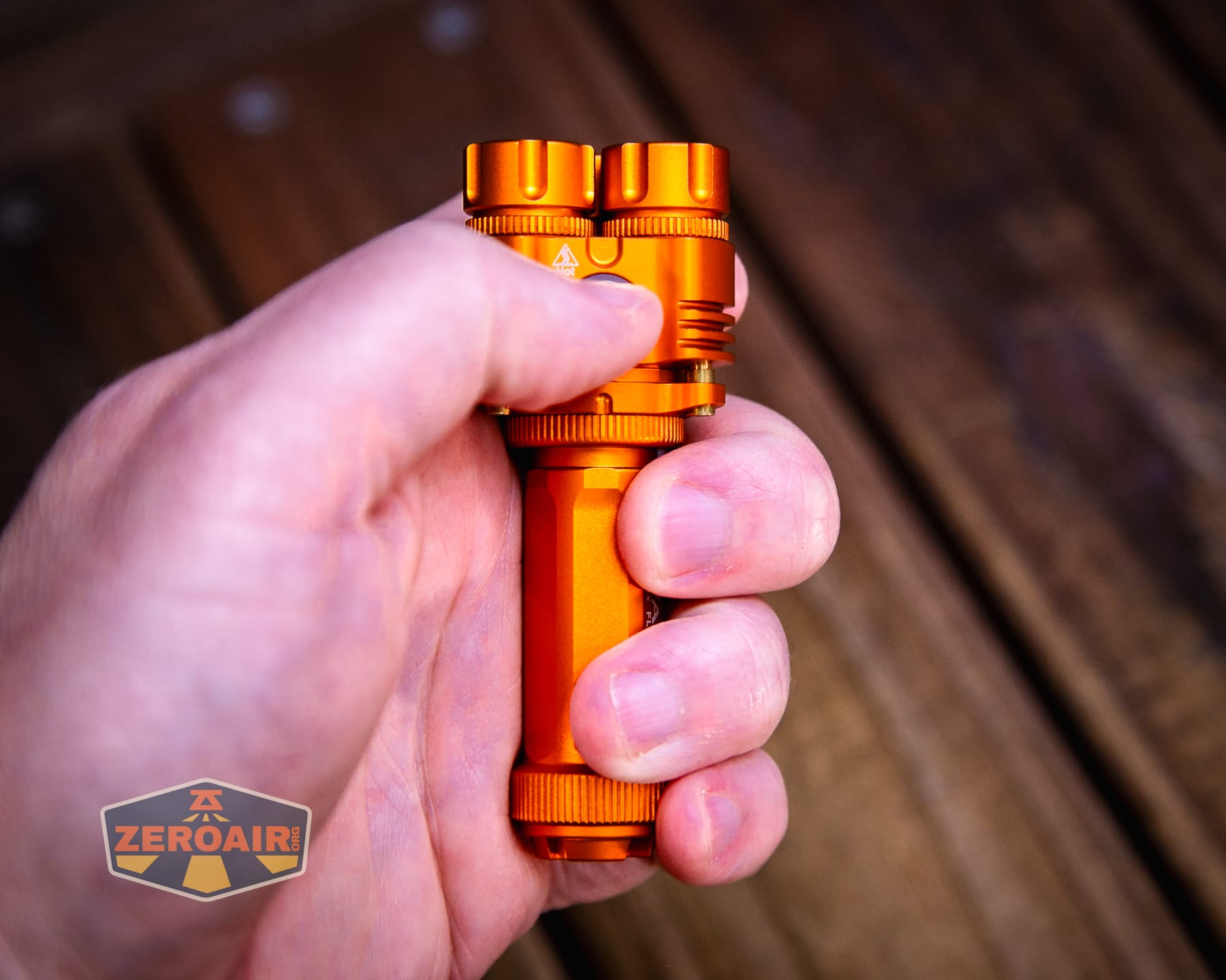 Niwalker ES01 Three Light flashlight in hand