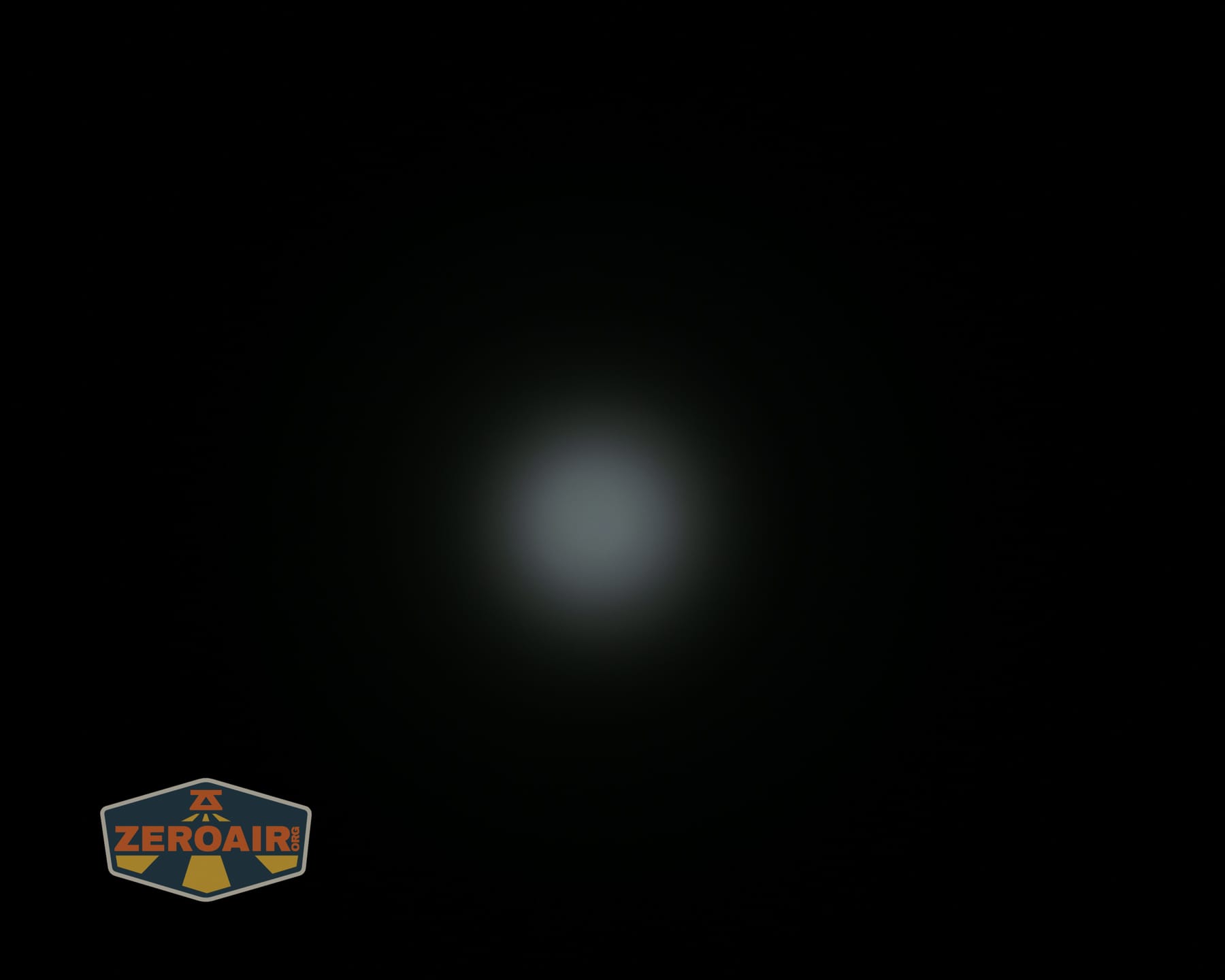 Niwalker ES01 Three Light flashlight beamshots on ceiling