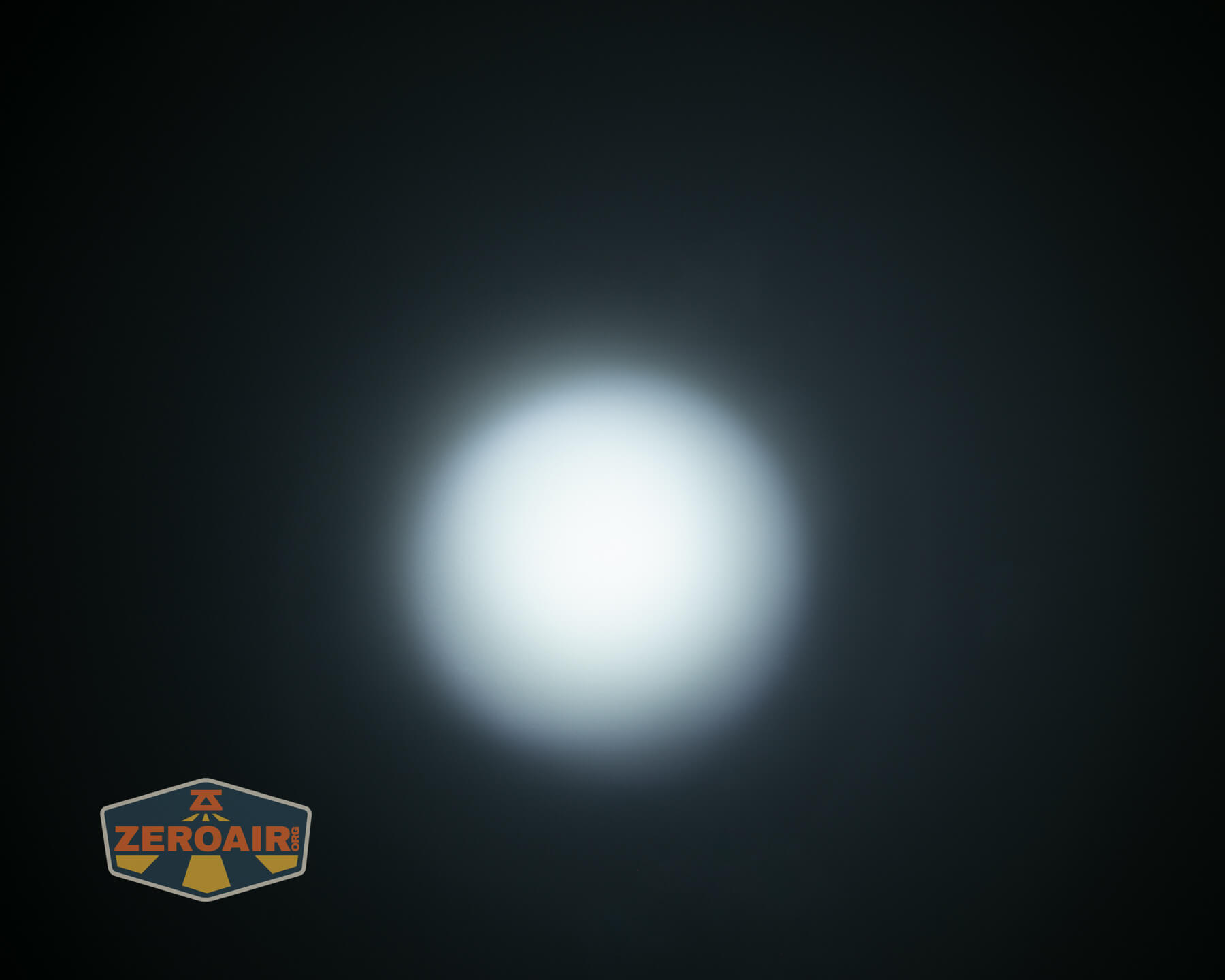 Olight Oknife MK beamshots on ceiling