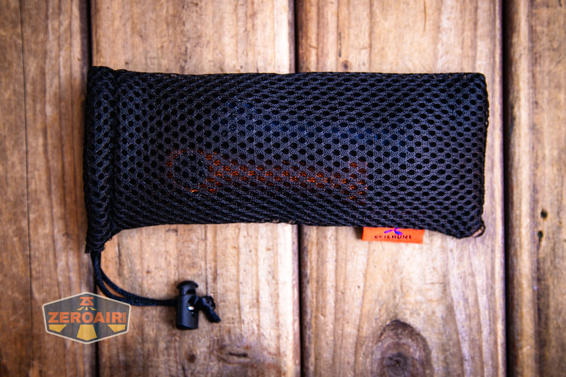 Skilhunt H150V4 3000K headlamp in mesh pouch