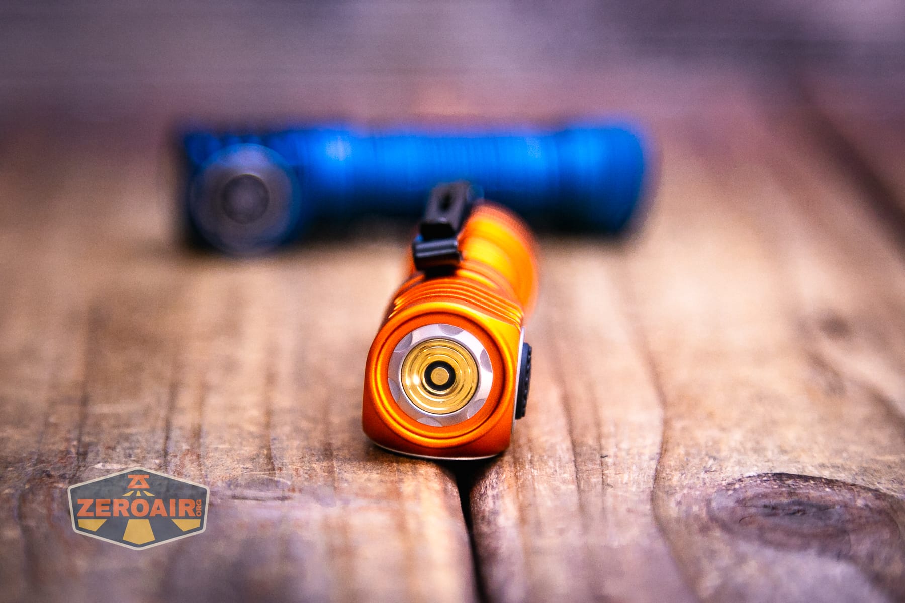 Skilhunt H150V4 3000K headlamp charging port