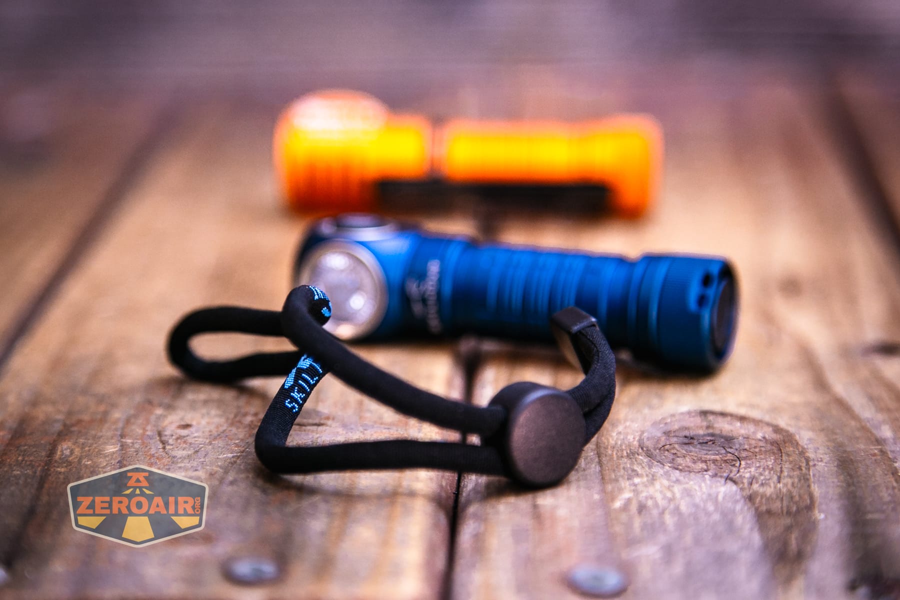 Skilhunt H150V4 3000K headlamp lanyard