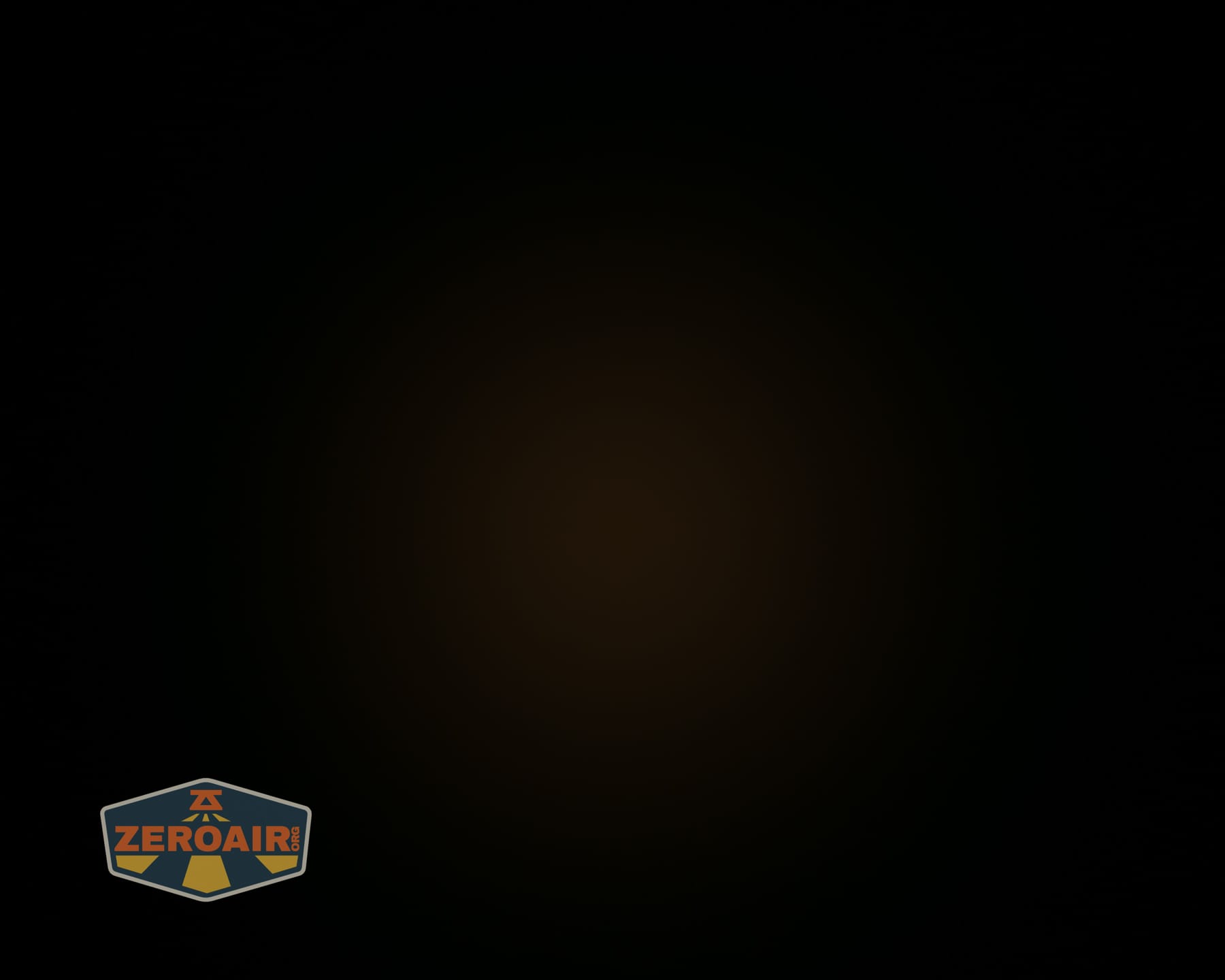 Skilhunt H150V4 3000K headlamp beamshots on ceiling