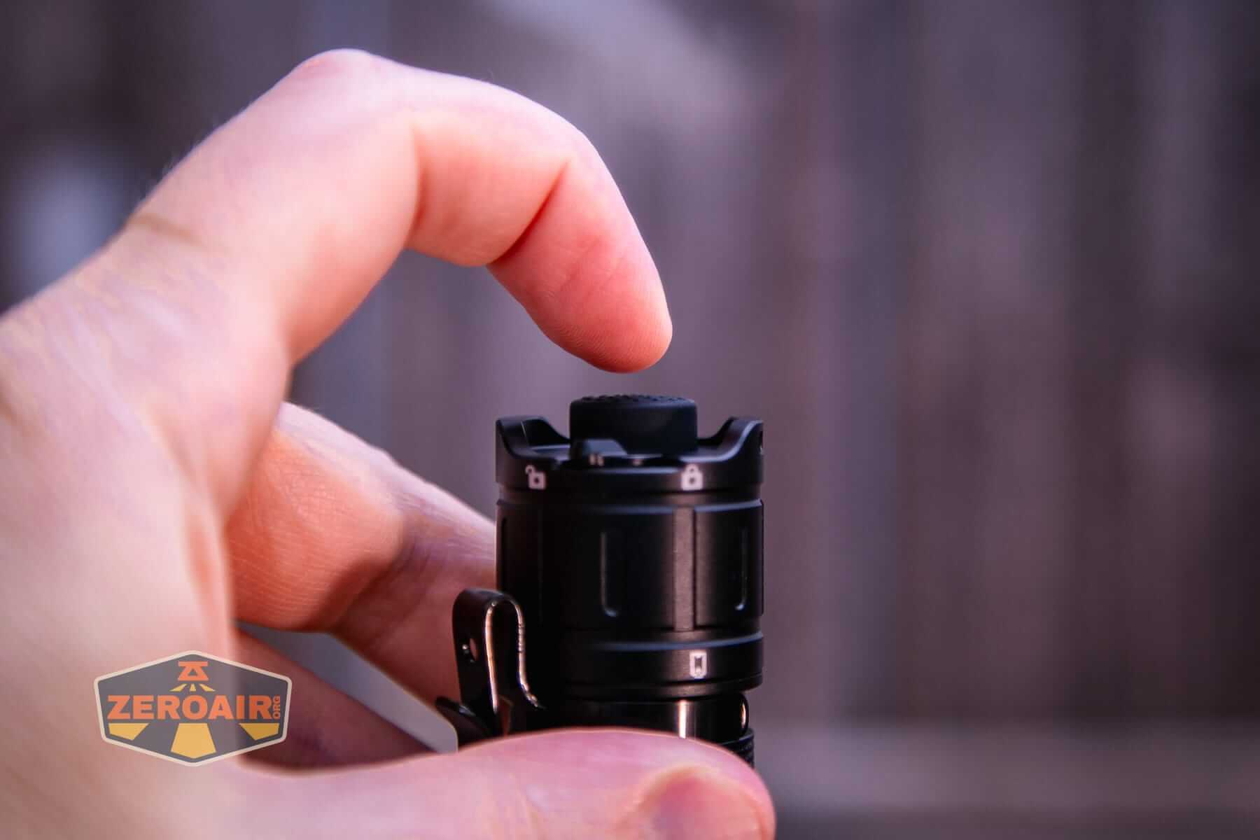 Sofirn SK31 Tactical Duty flashlight switch profile