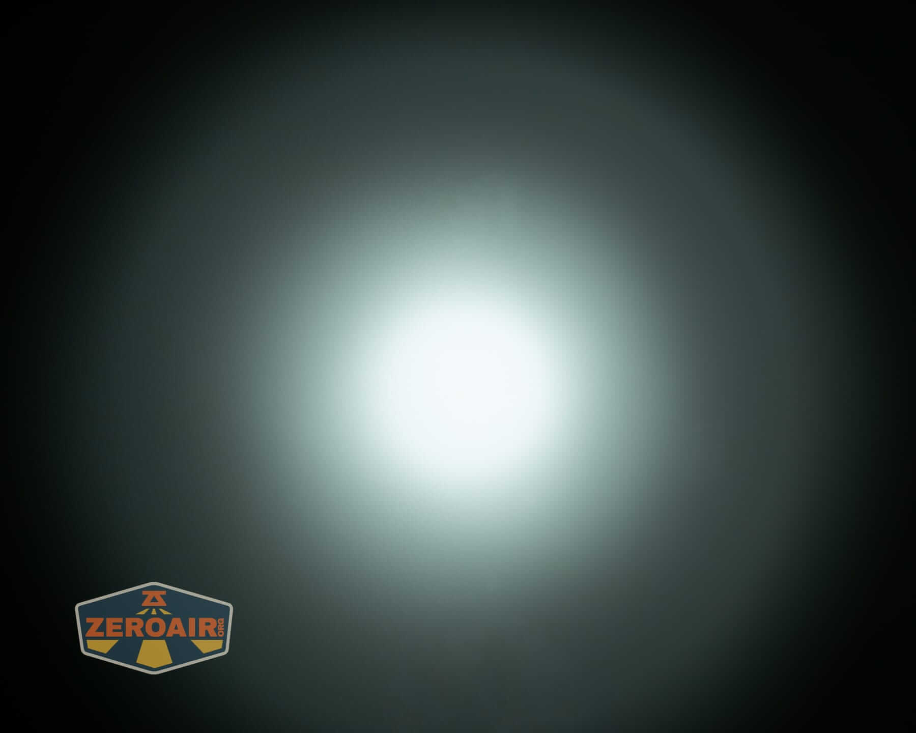 Sofirn SK31 Tactical Duty flashlight beamshots on ceiling