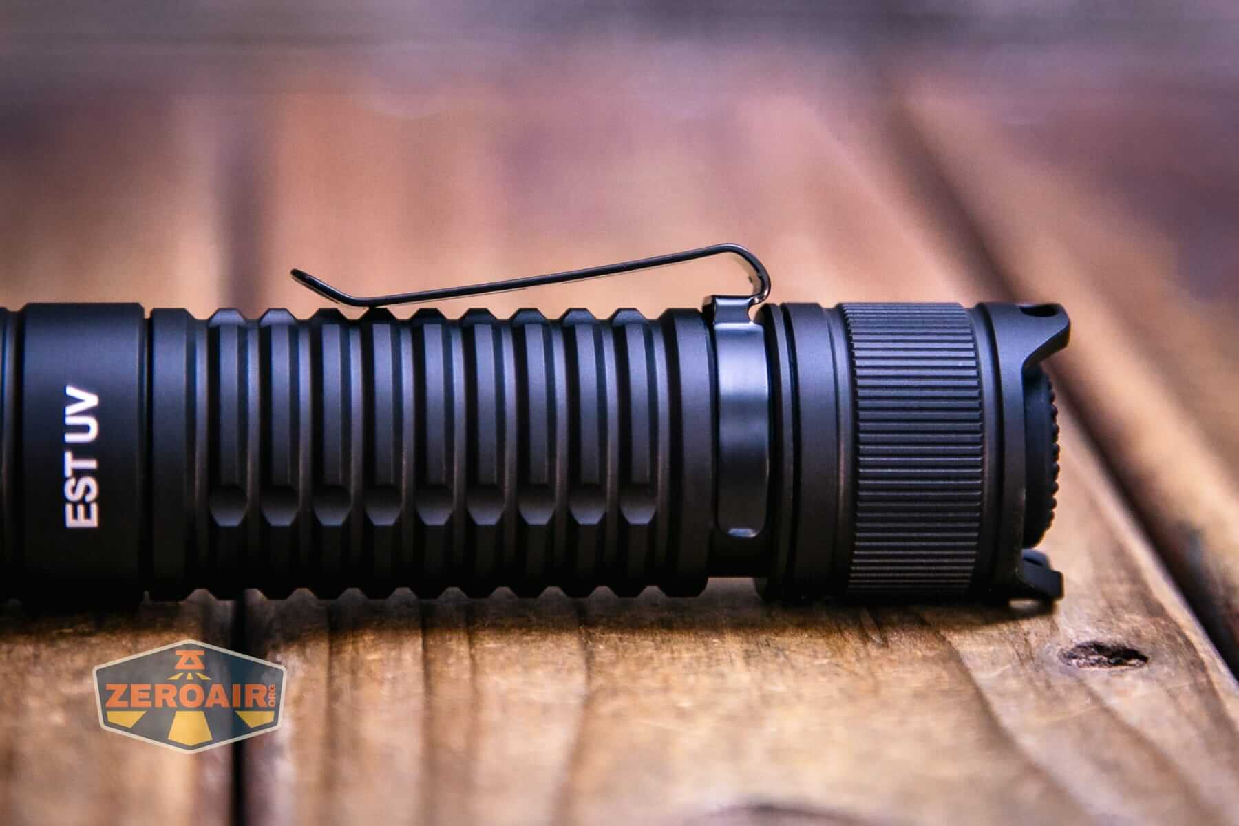 Speras EST UV flashlight pocket clip profile