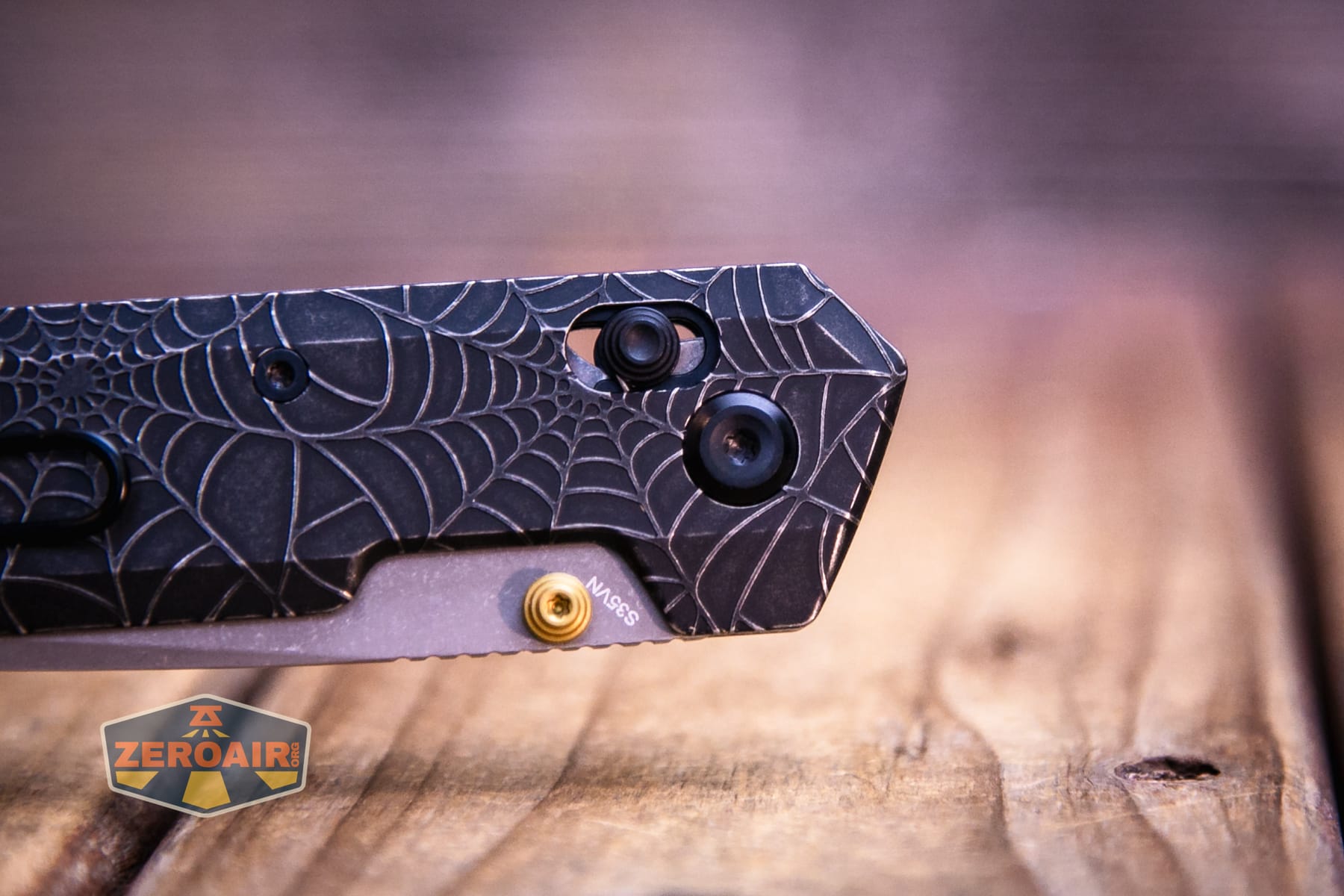 Vosteed Parallel Spiderweb knife pivot view