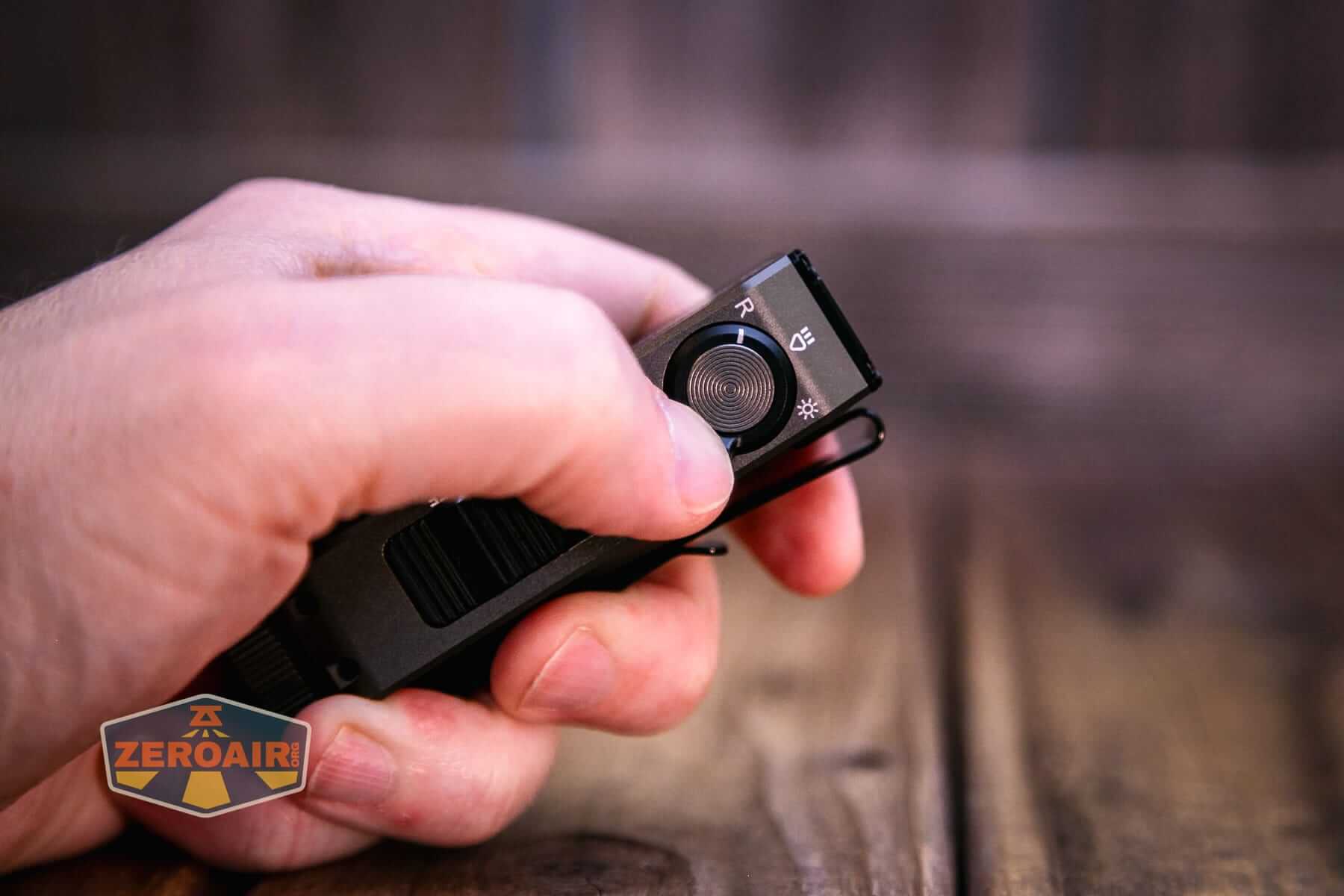 Wurkkos HD02 Mini EDC flashlight rotary control