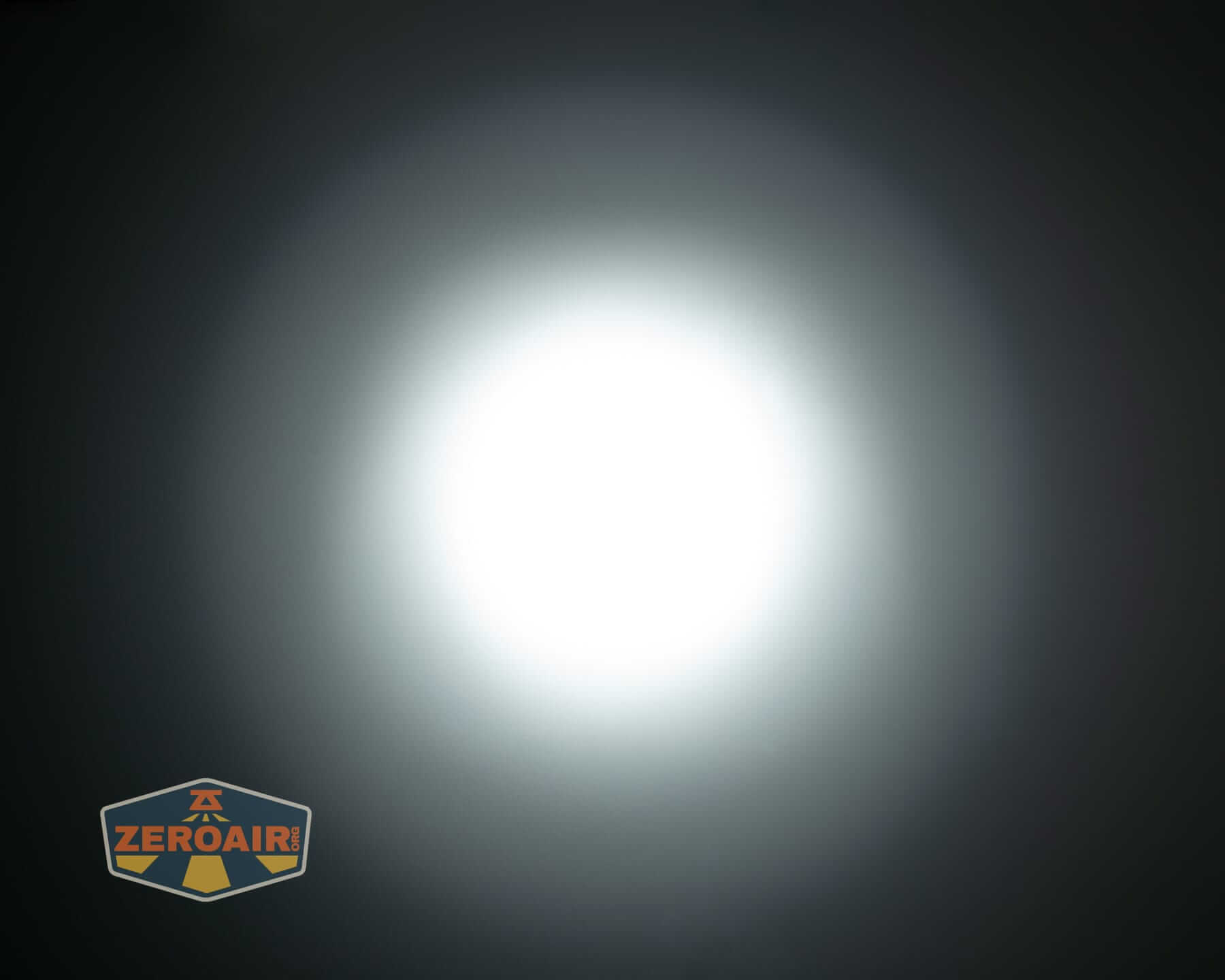 Wurkkos HD02 Mini EDC flashlight beamshots on ceiling