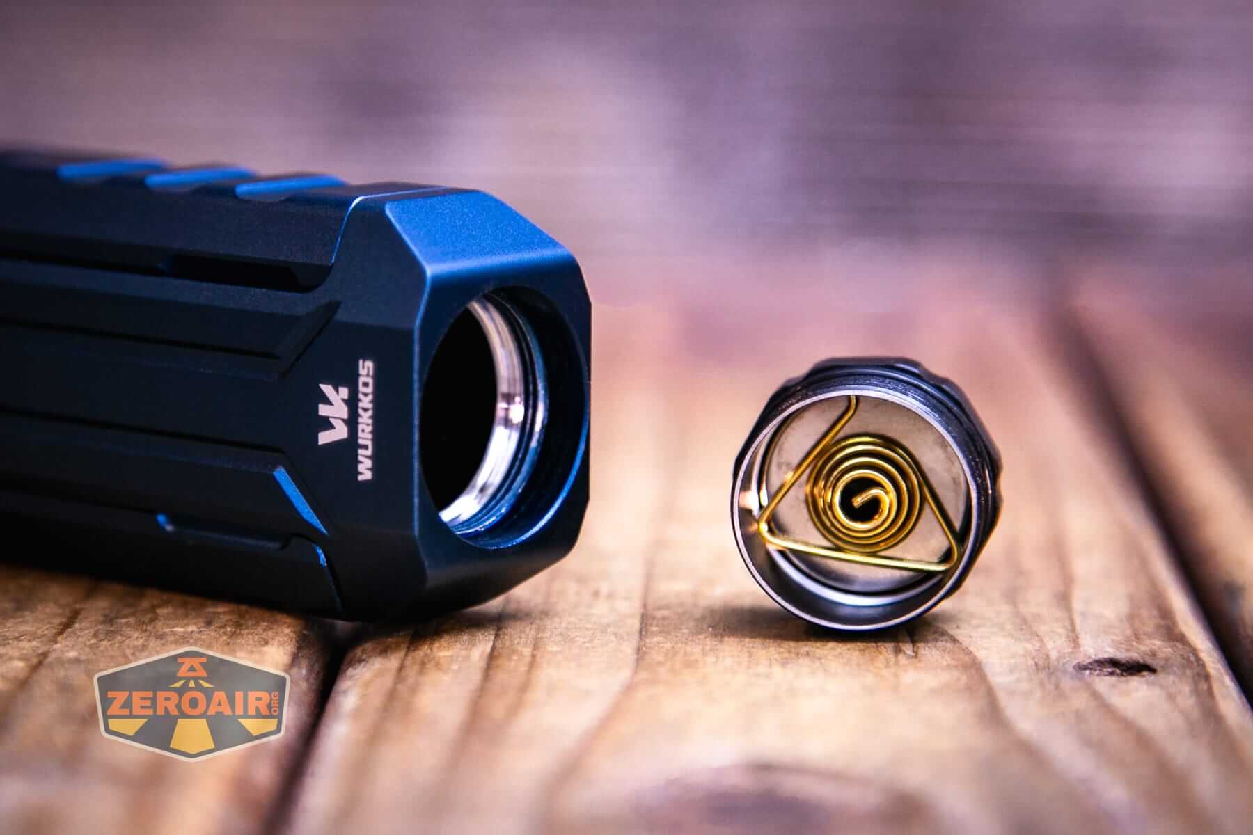 Wurkkos HD02 Pro flashlight tailcap off