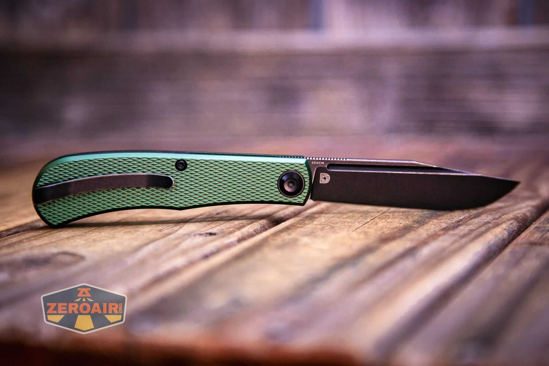 Daedalus Green Lab knife fully open clip side