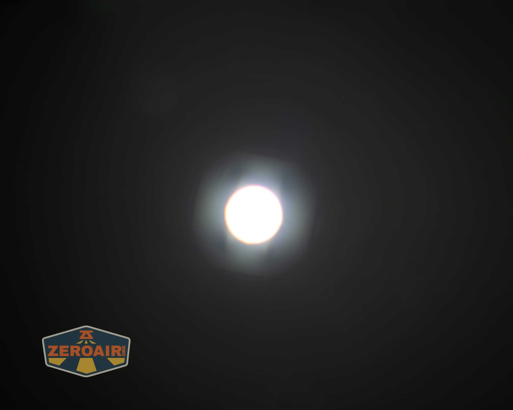 Olight Marauder 3 beamshots on ceiling