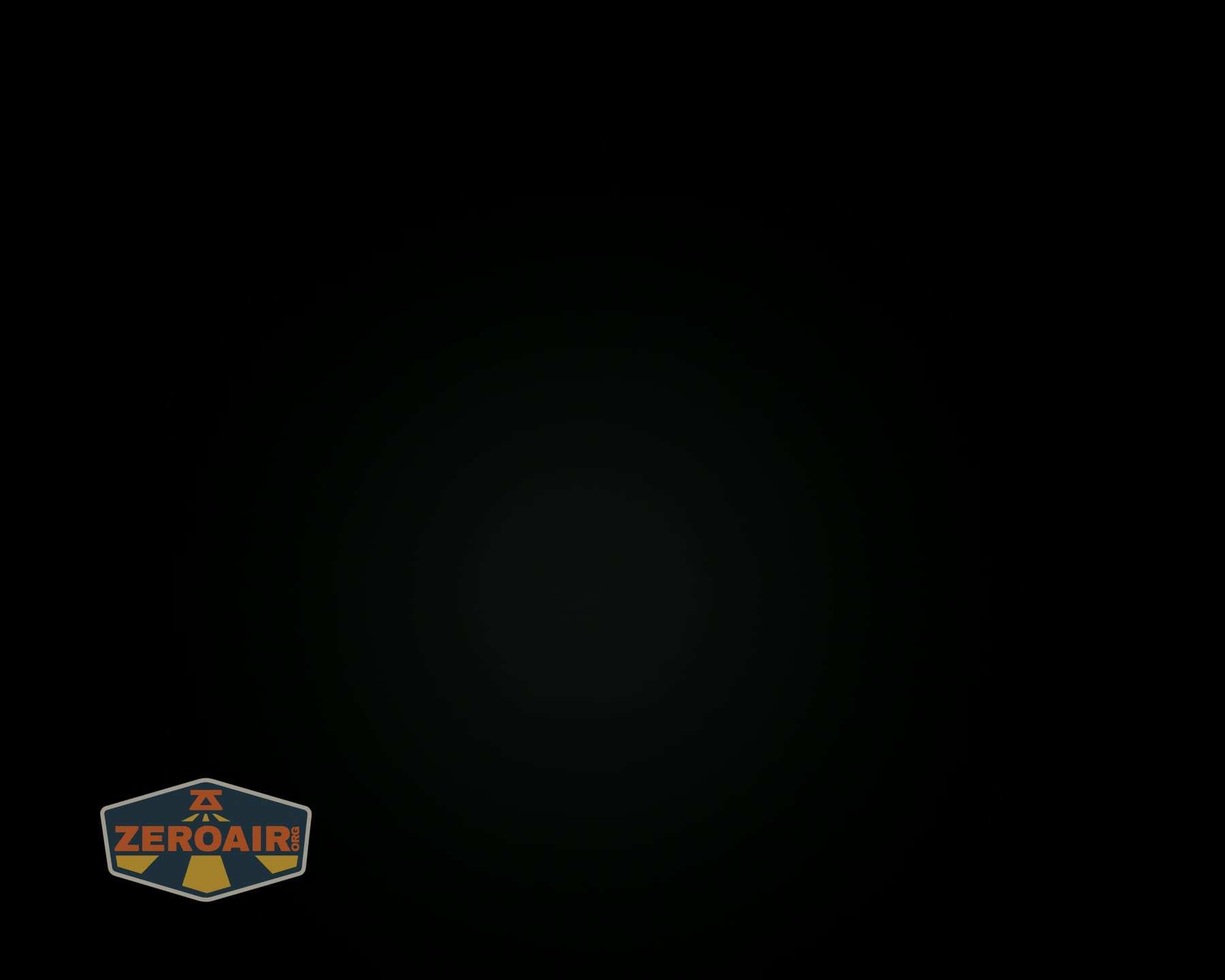 Skilhunt E2A V2 flashlight beamshots on ceiling