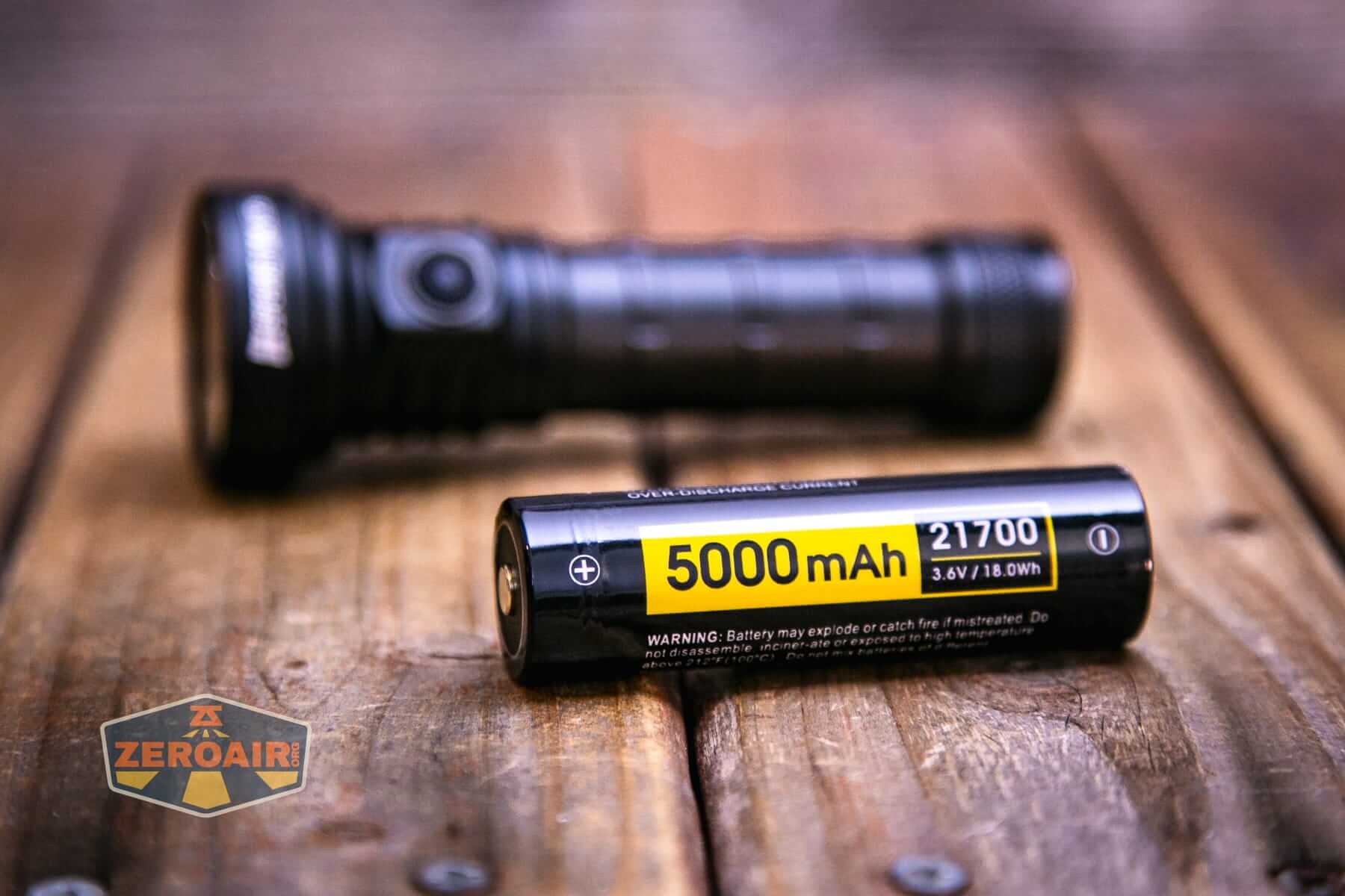 Speras M4 V3 compact EDC flashlight with 21700 cell